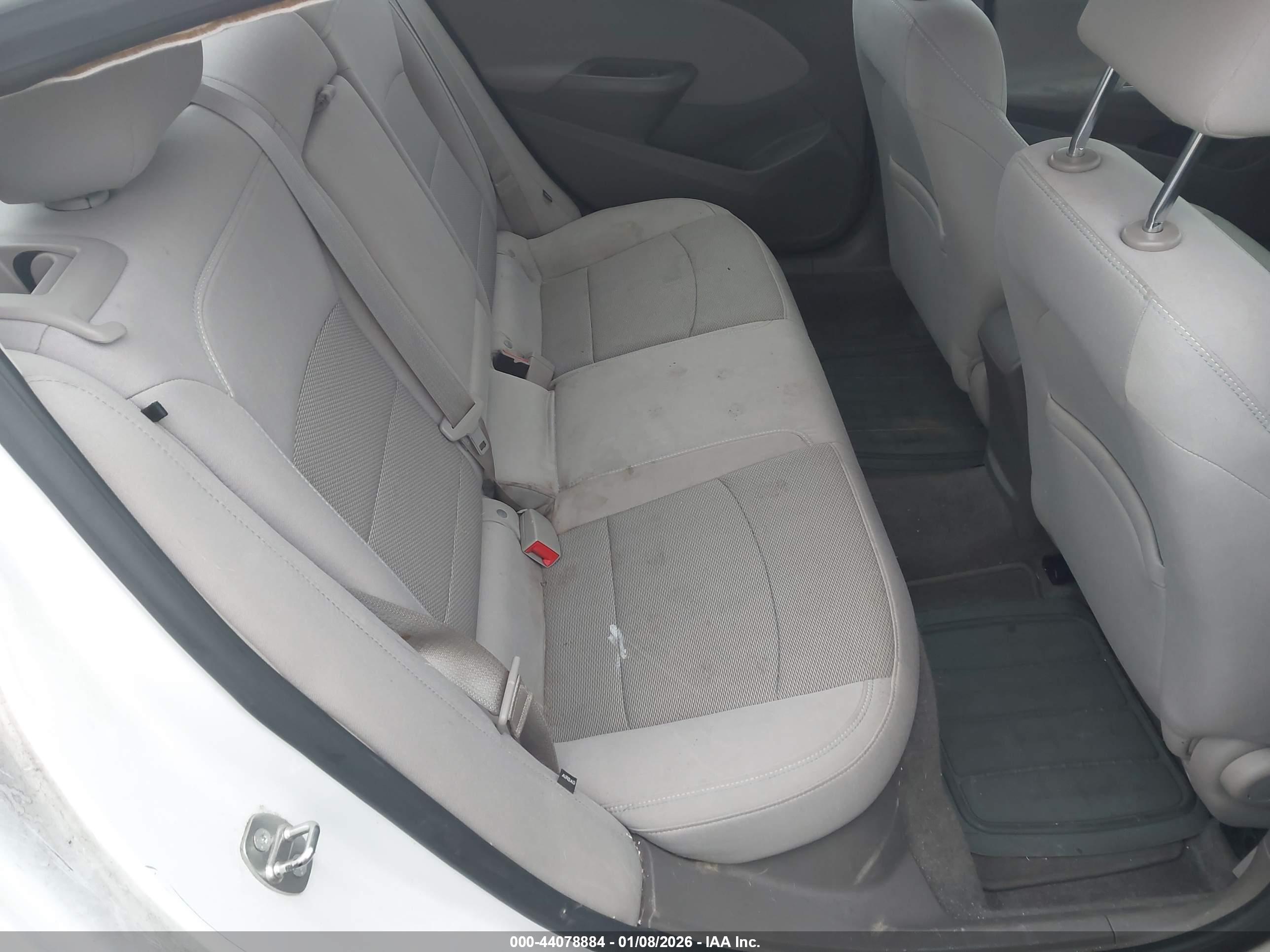 CHEVROLET CRUZE image 8