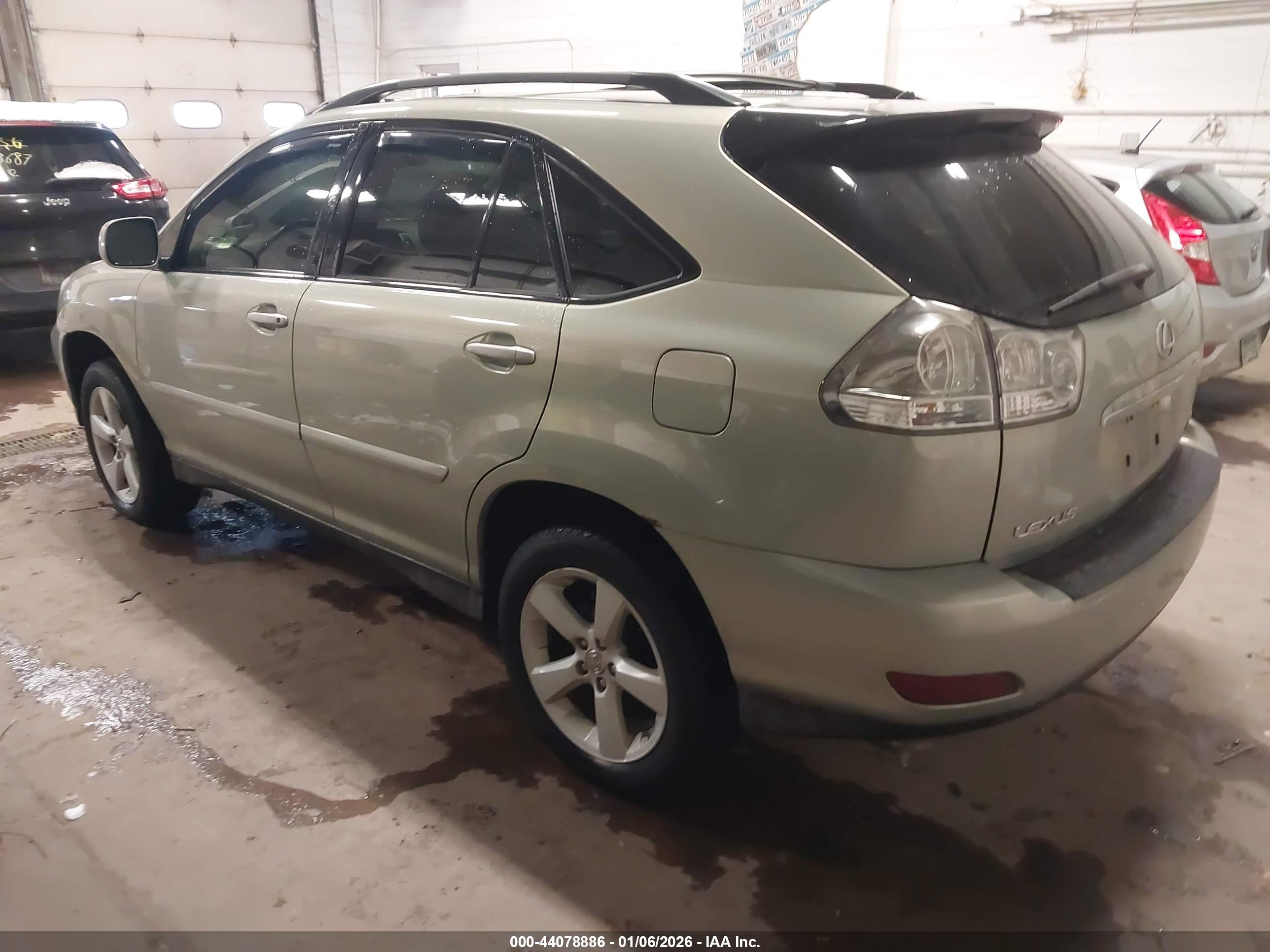LEXUS RX image 3