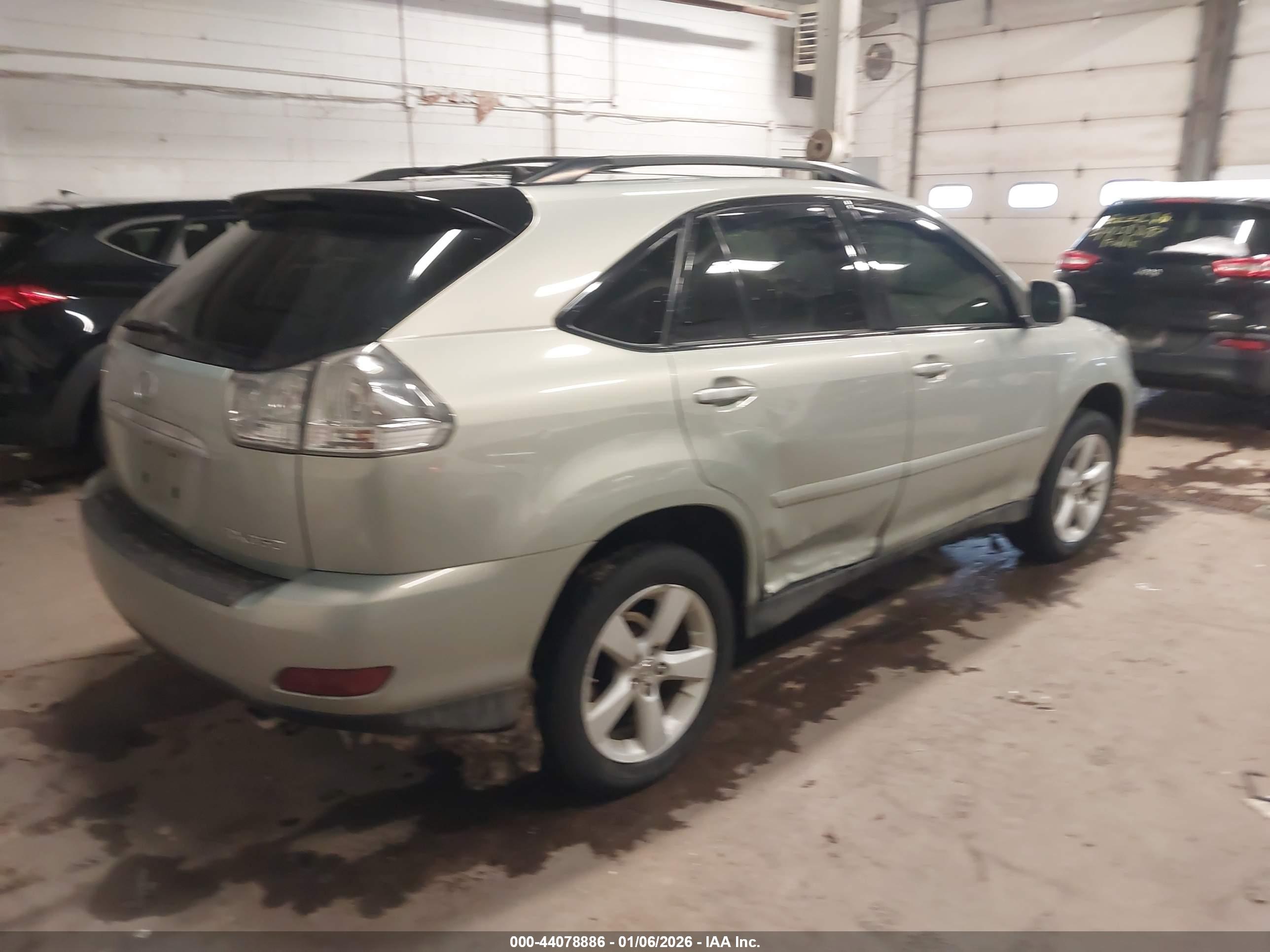 LEXUS RX image 4