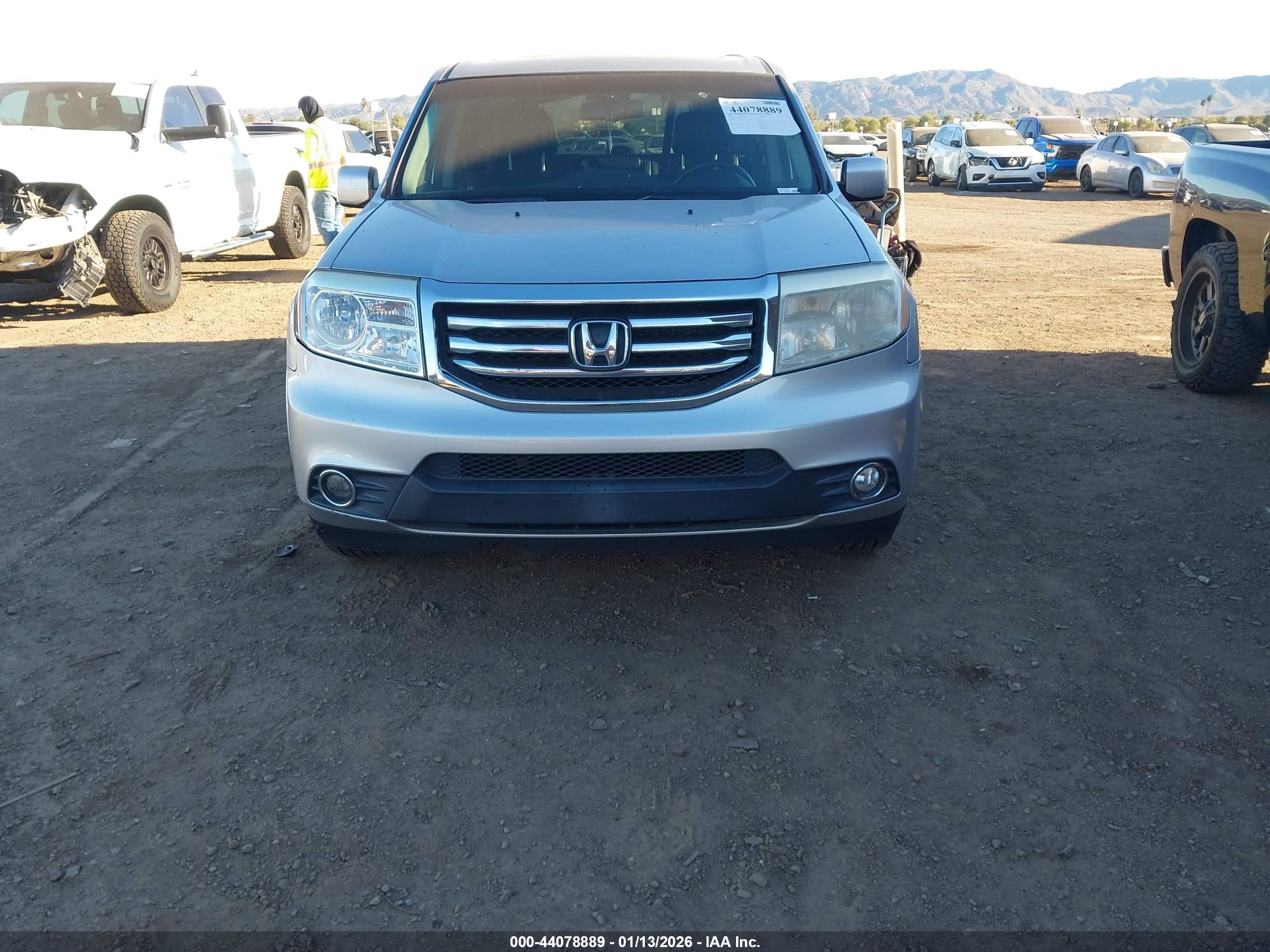 HONDA PILOT image 6