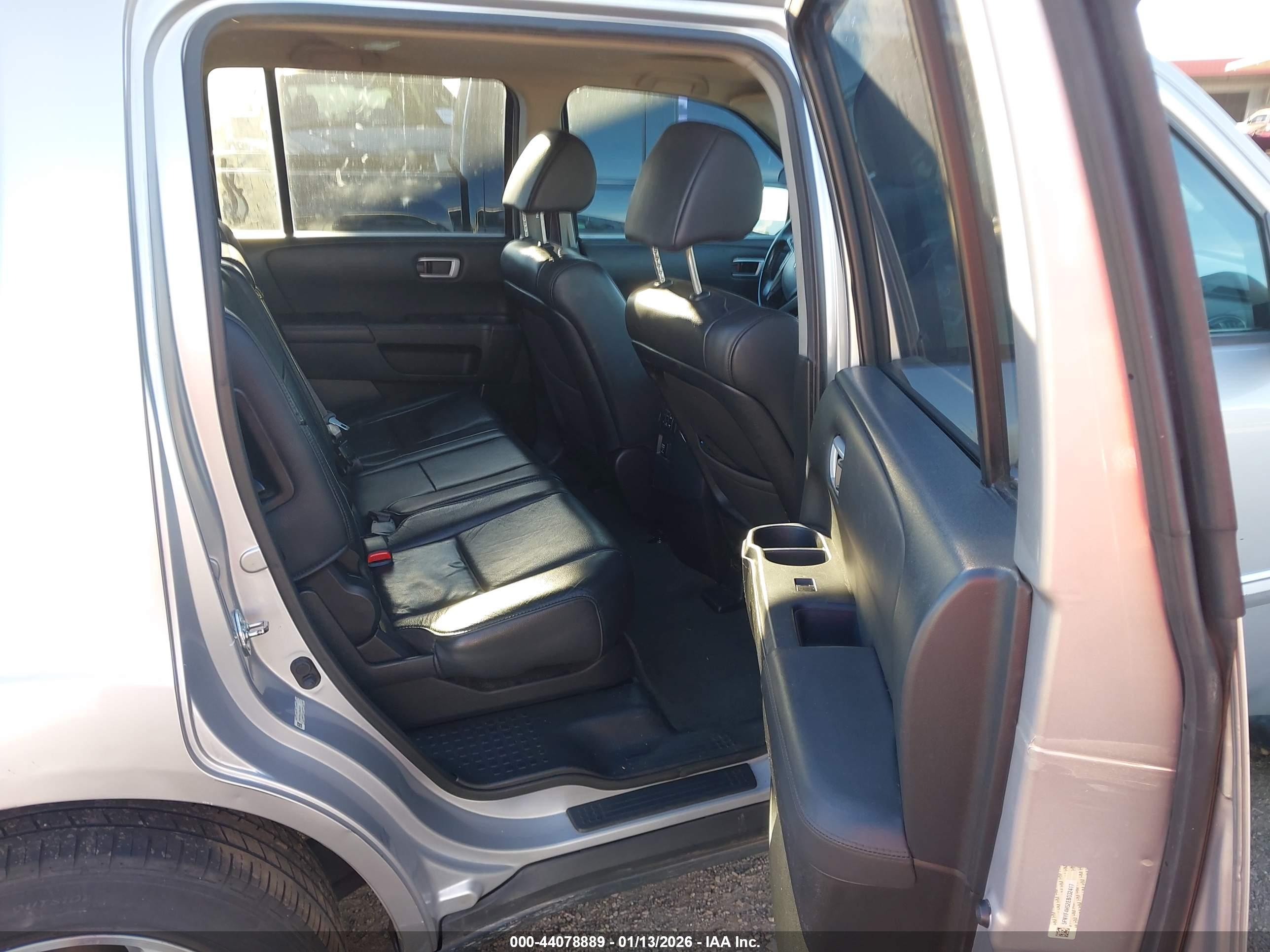 HONDA PILOT image 8