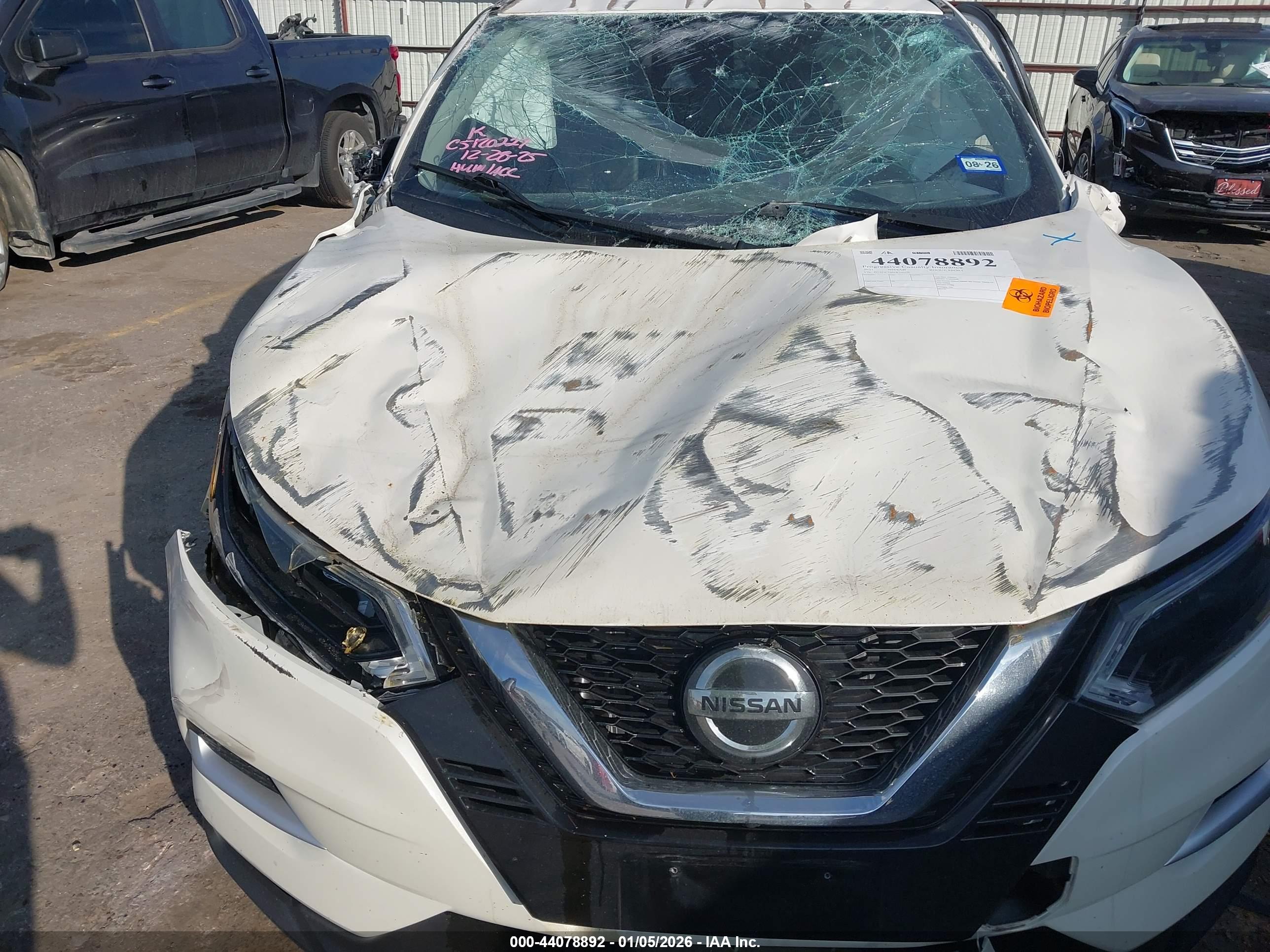NISSAN ROGUE image 6