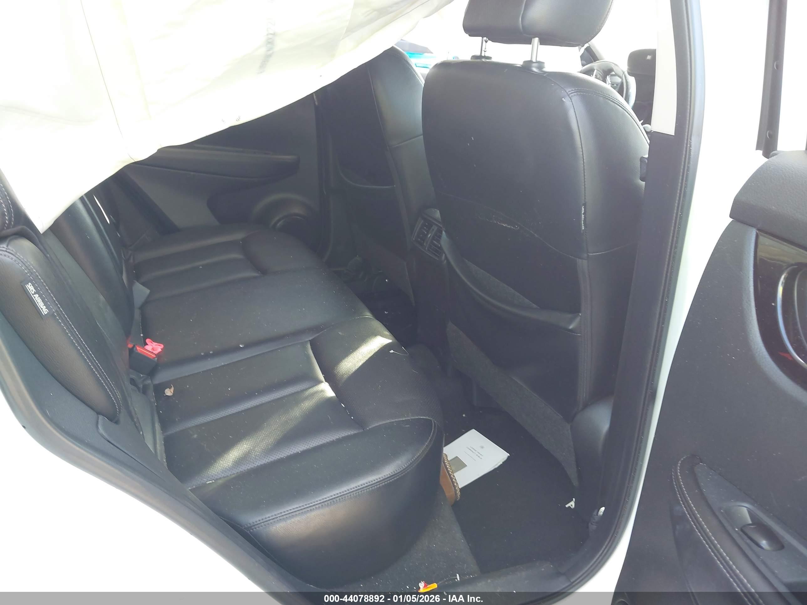 NISSAN ROGUE image 8