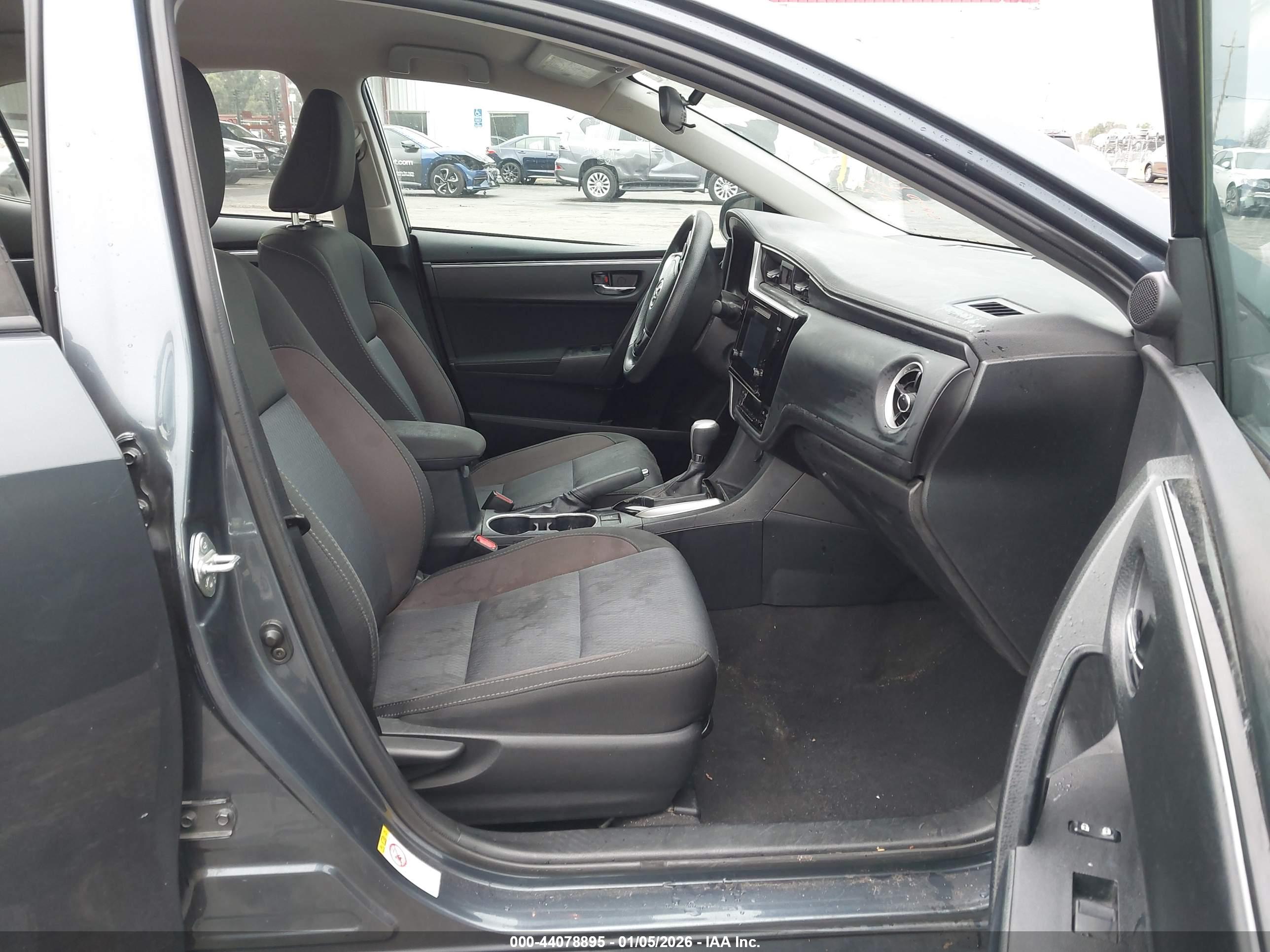 TOYOTA COROLLA image 5