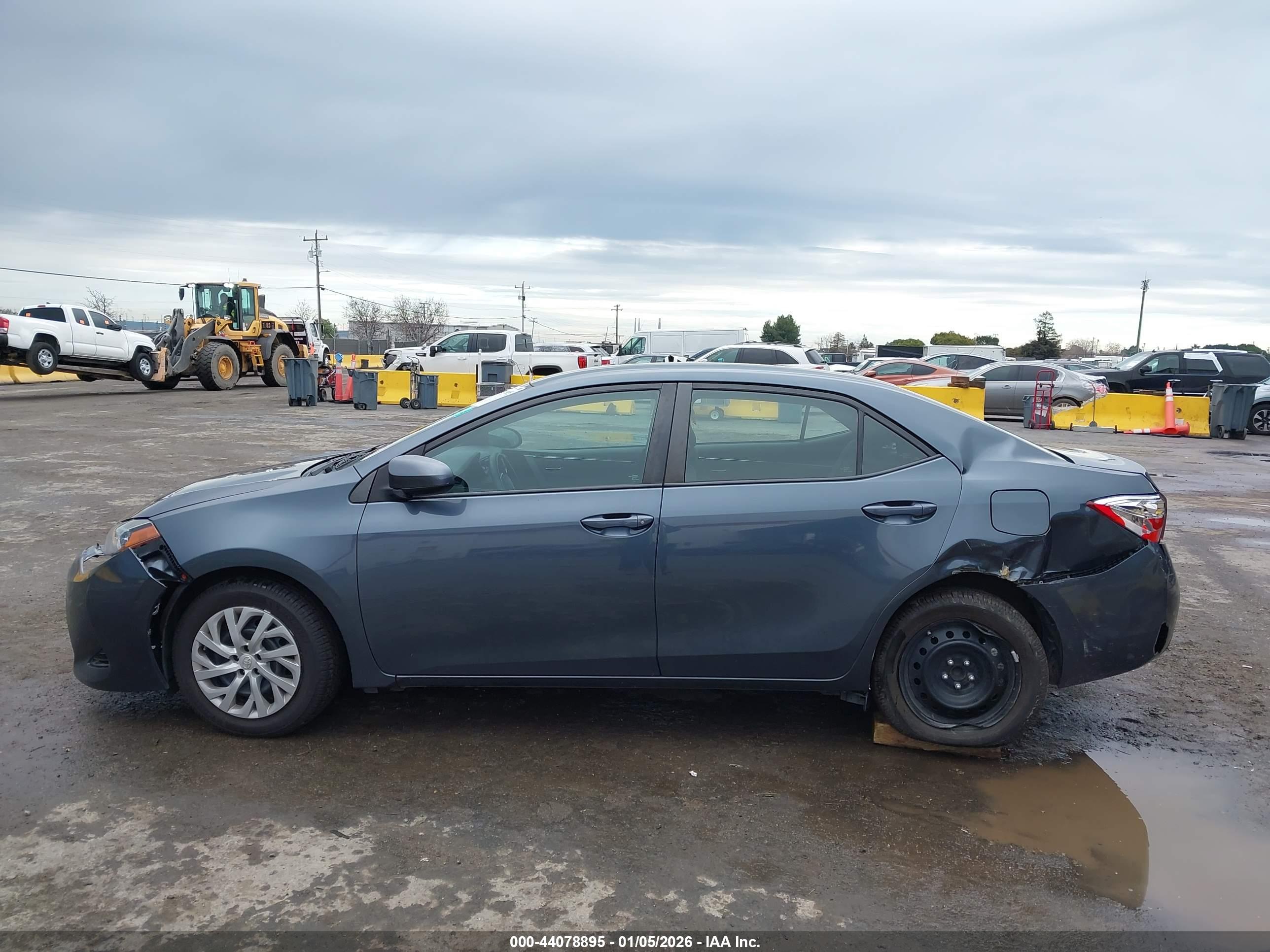 TOYOTA COROLLA image 6