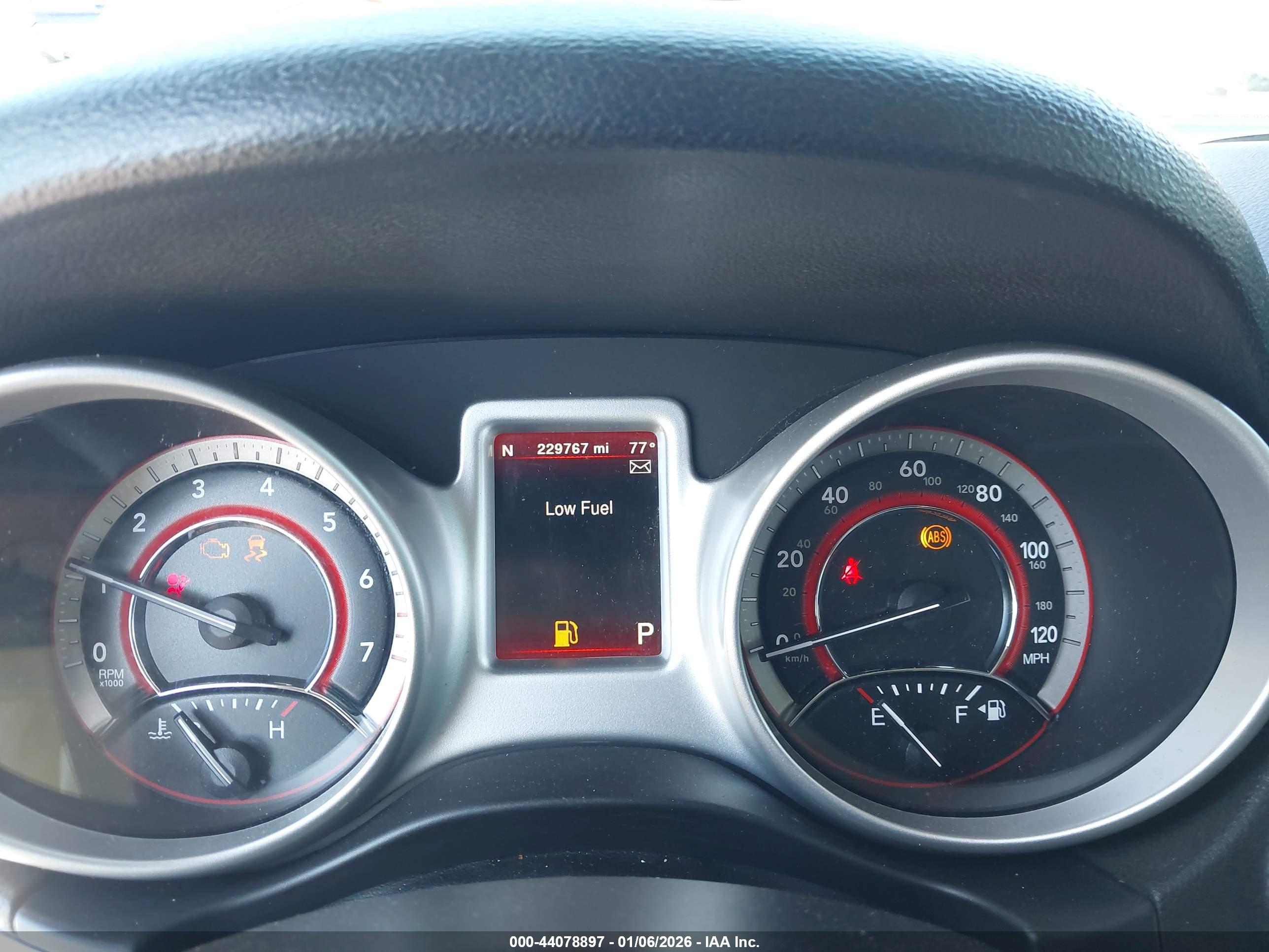 DODGE JOURNEY image 7