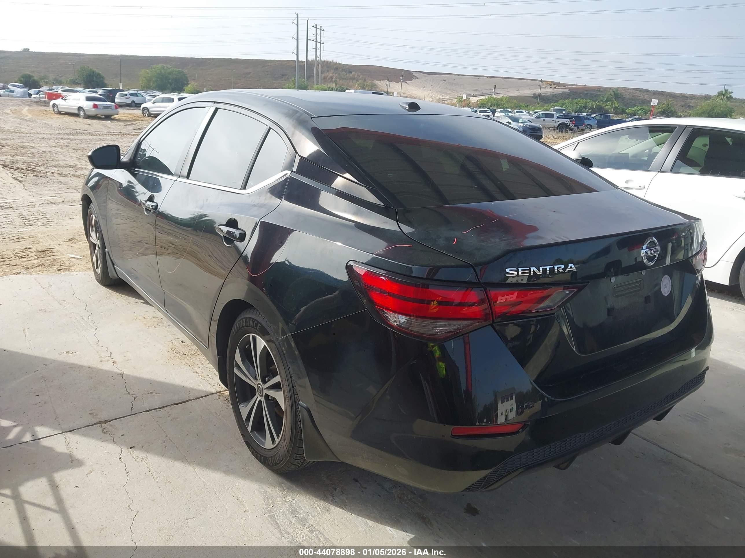 NISSAN SENTRA image 3