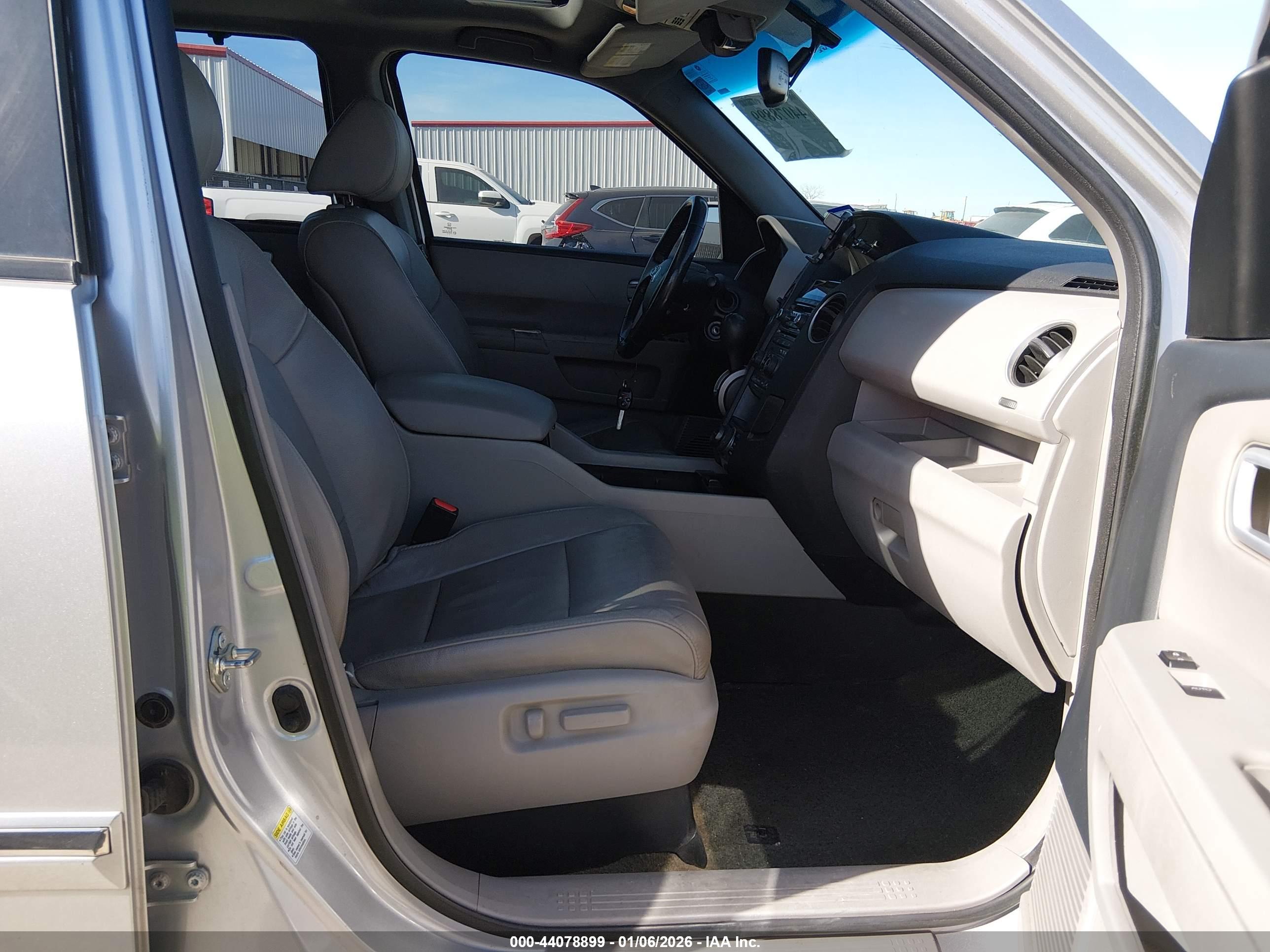HONDA PILOT image 5