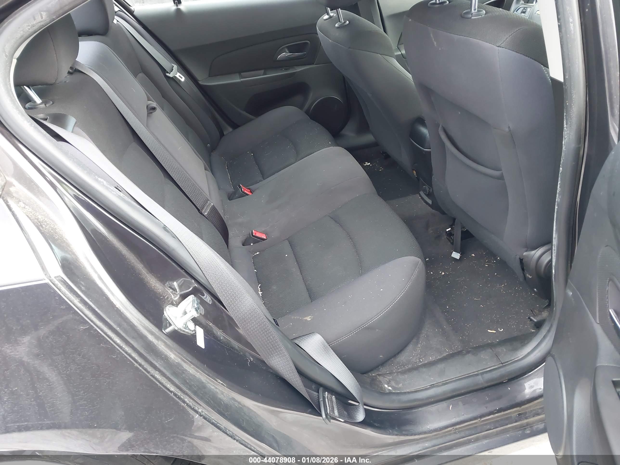 CHEVROLET CRUZE image 8