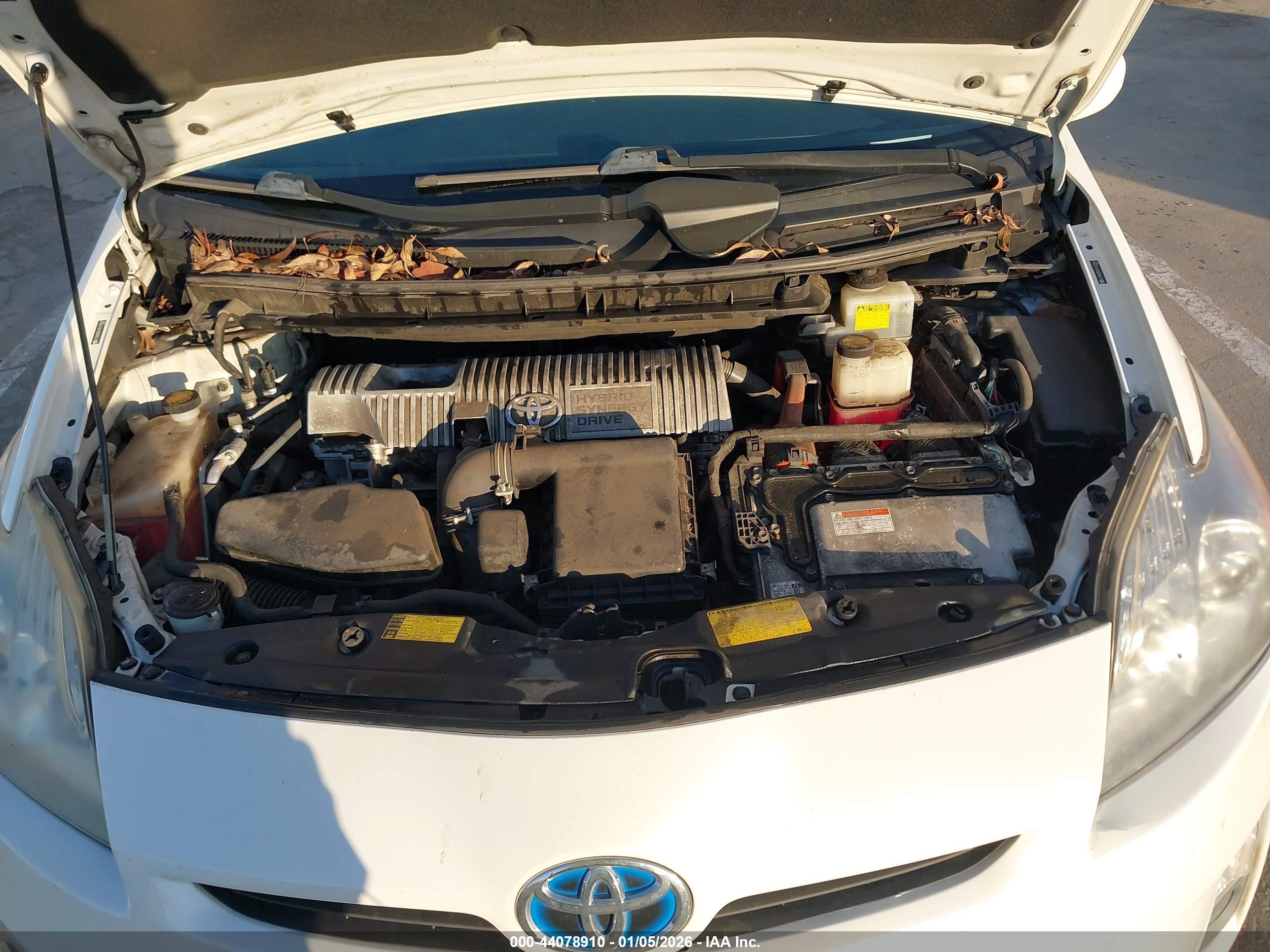 TOYOTA PRIUS image 10