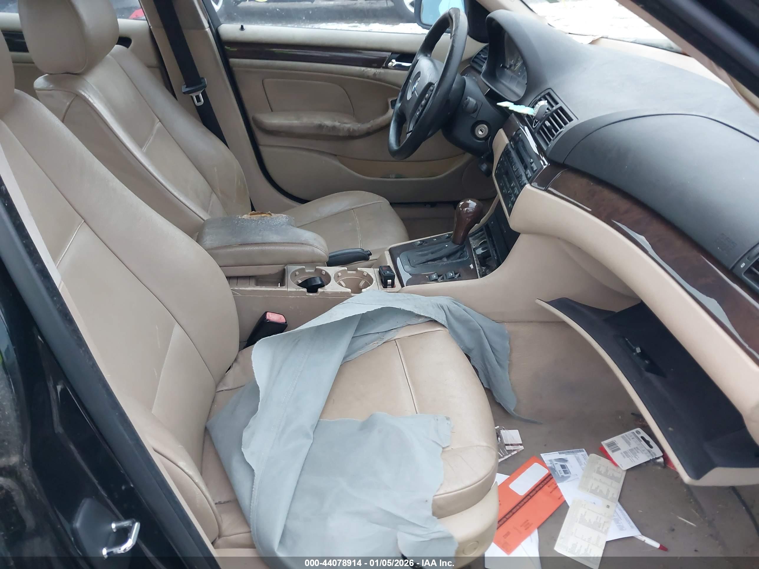 BMW 325I image 5