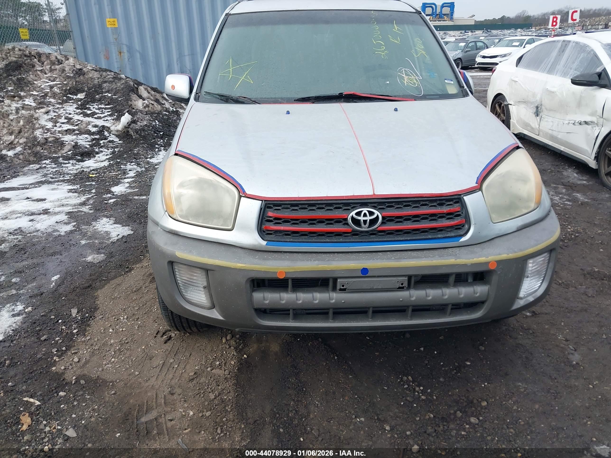 TOYOTA RAV4 image 6