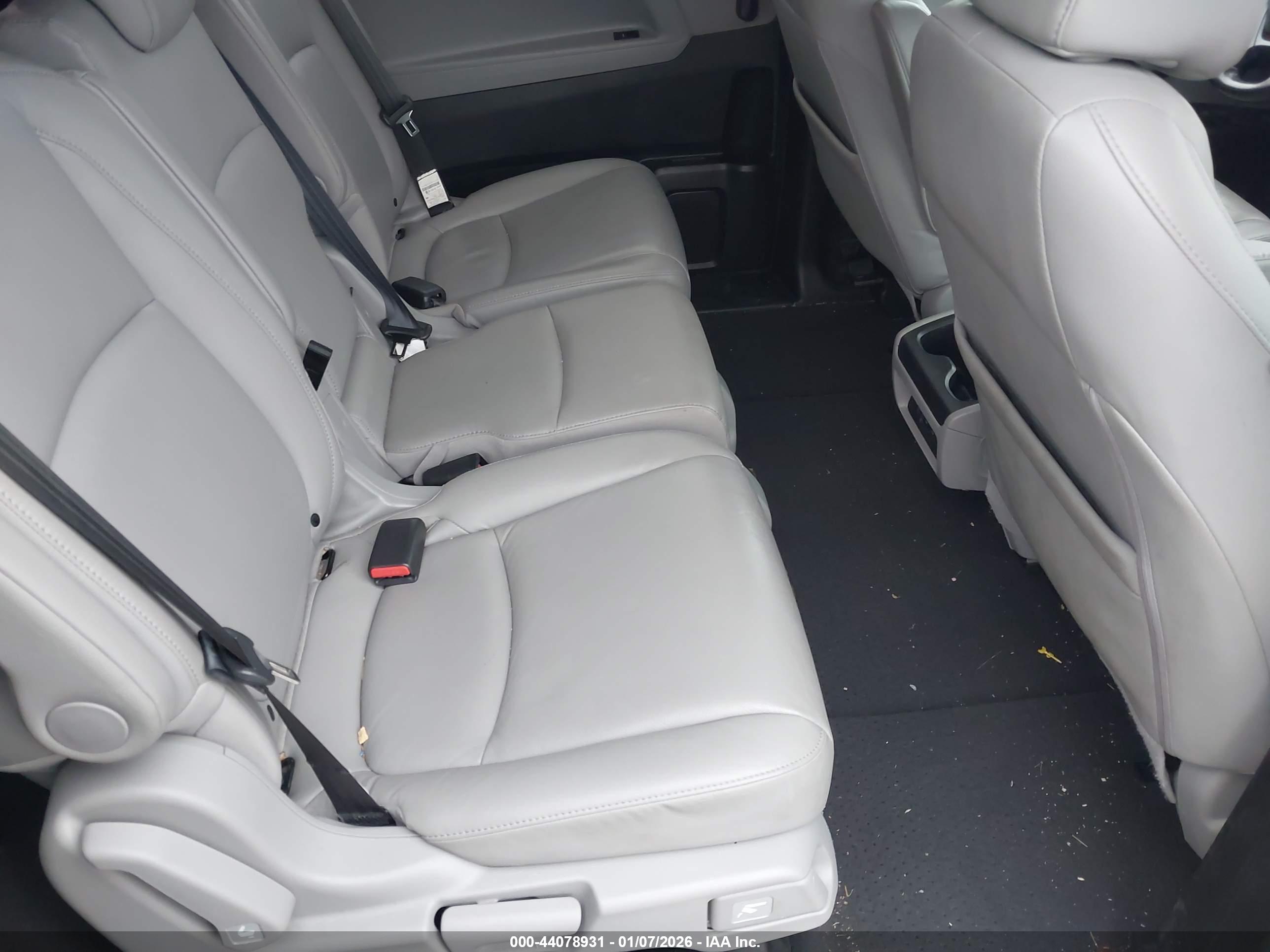 HONDA ODYSSEY image 8