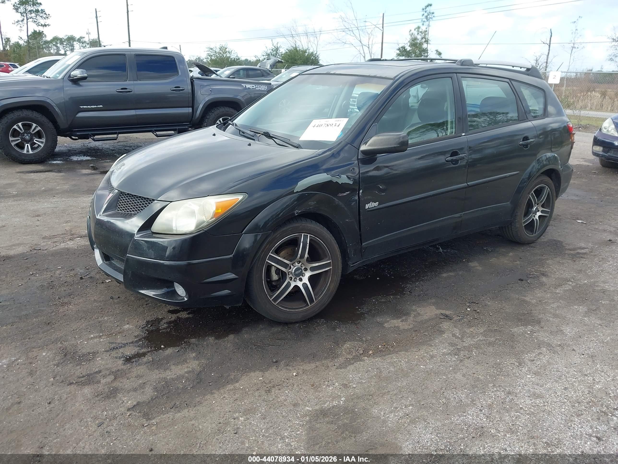 PONTIAC VIBE image 2