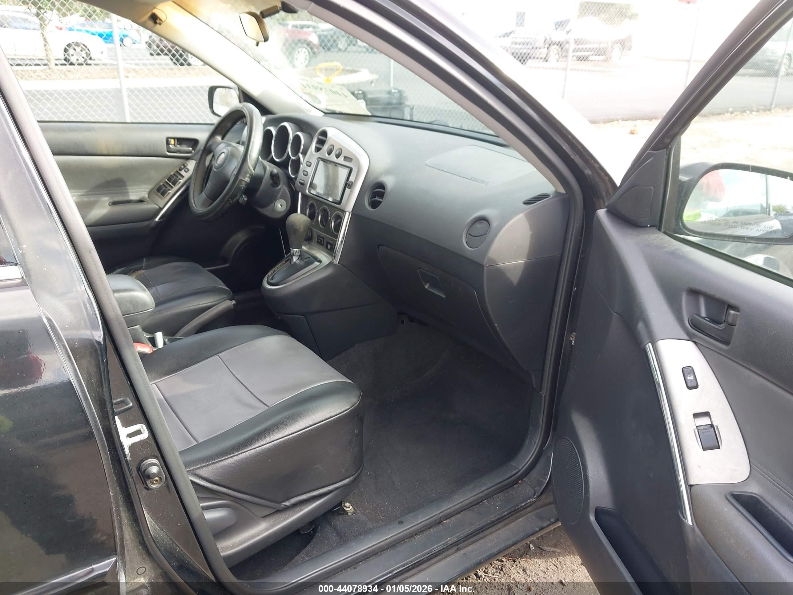PONTIAC VIBE image 5