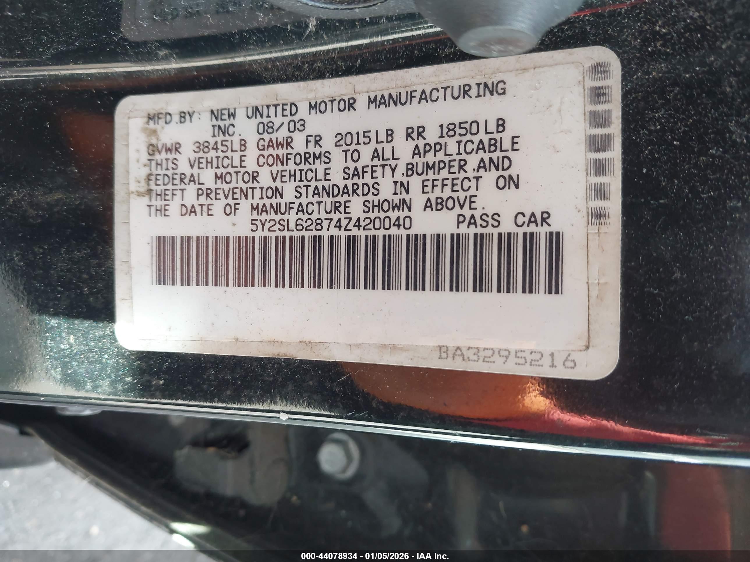 PONTIAC VIBE image 9