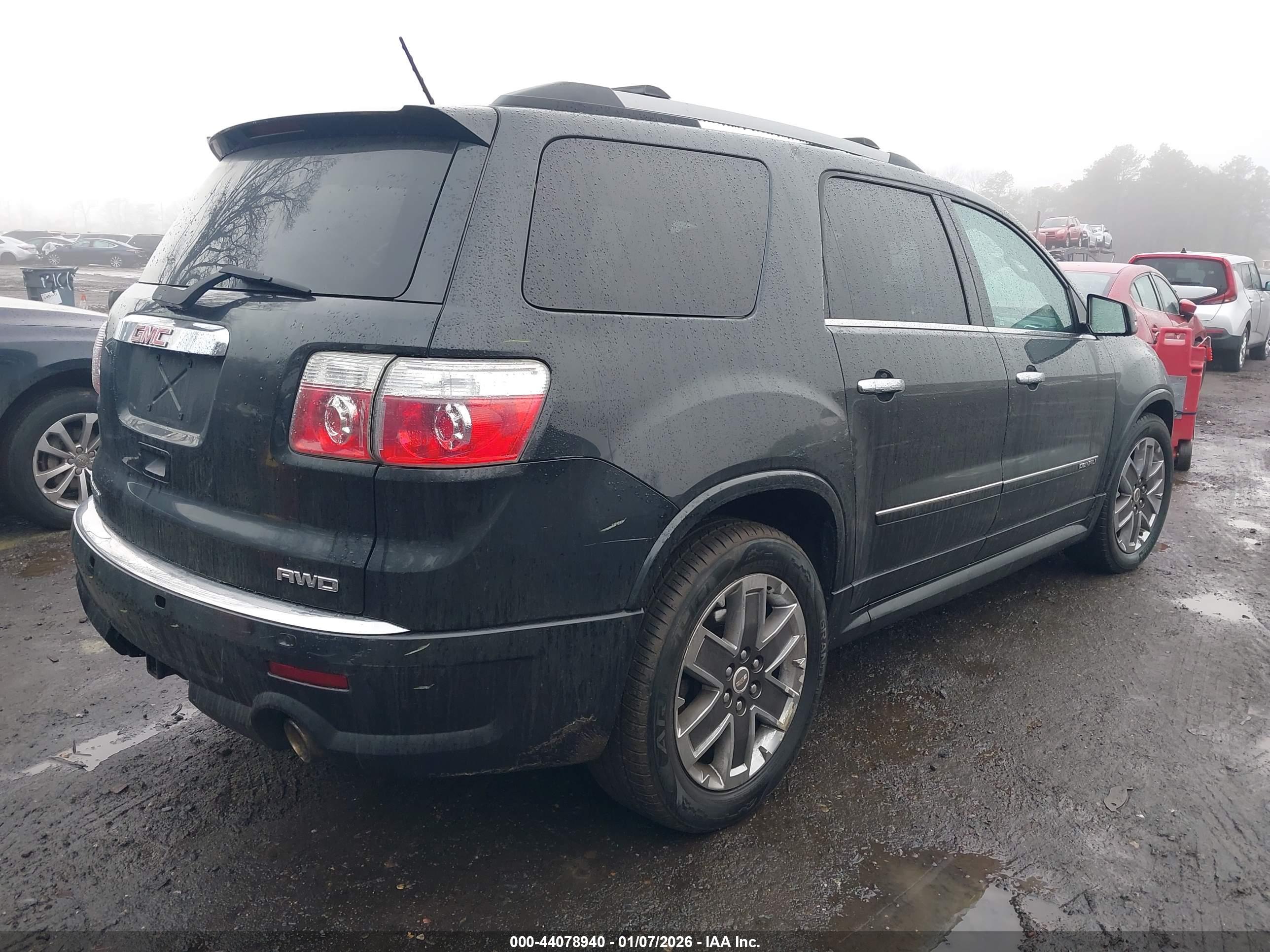 GMC ACADIA image 4