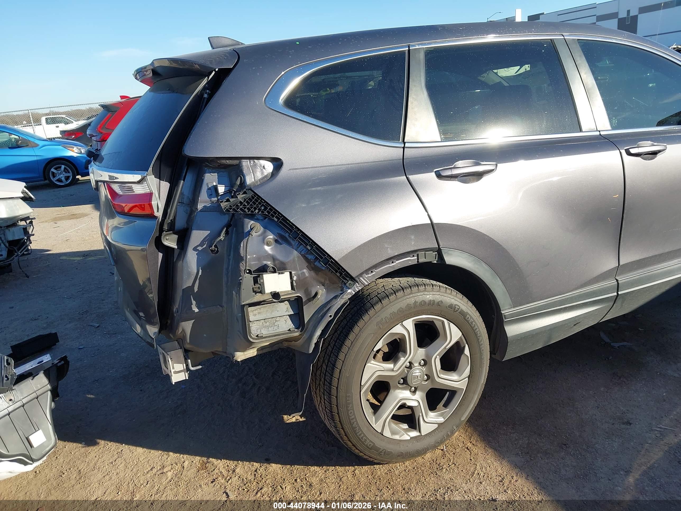 HONDA CR-V image 4