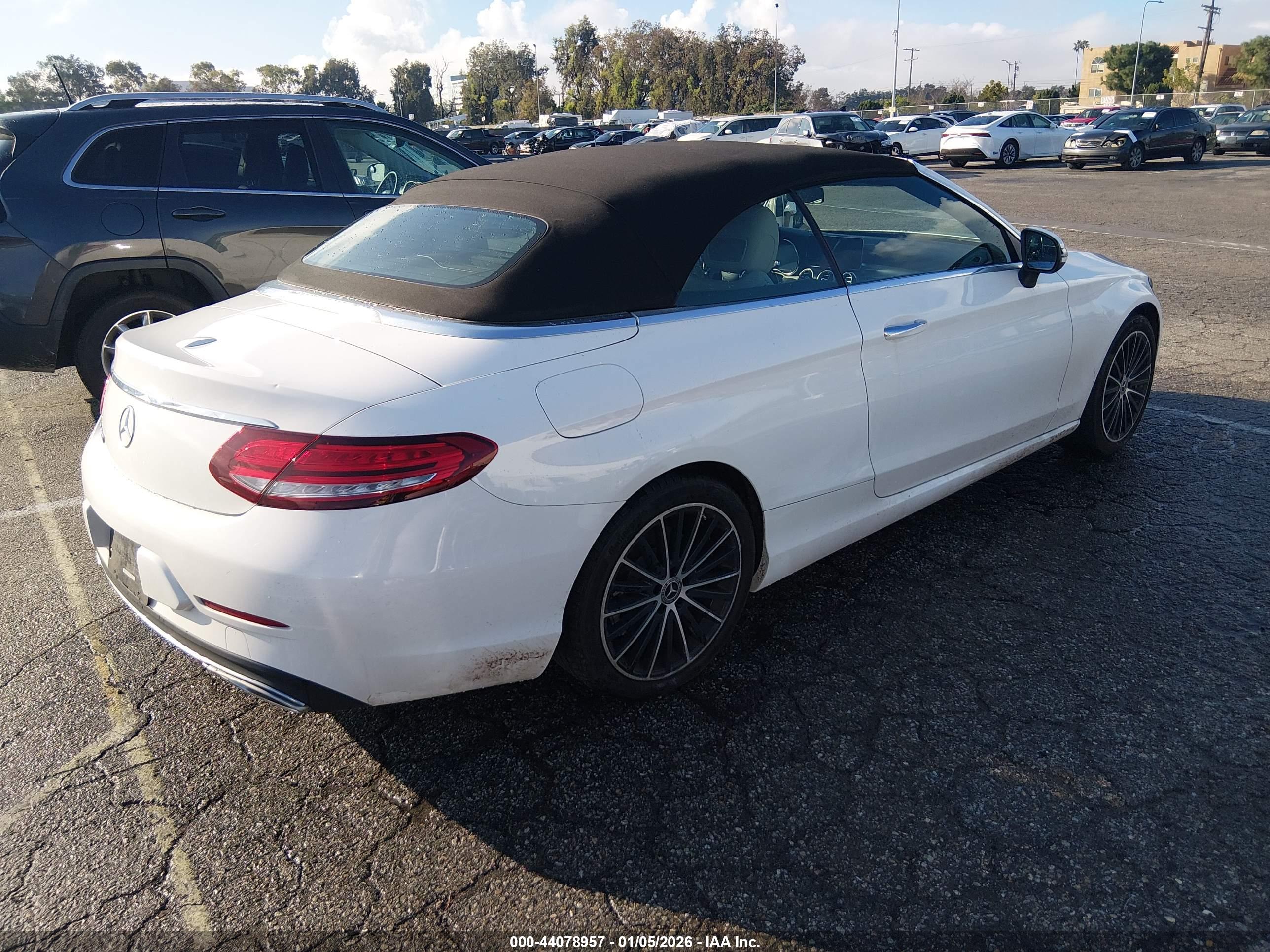 MERCEDES-BENZ C image 4