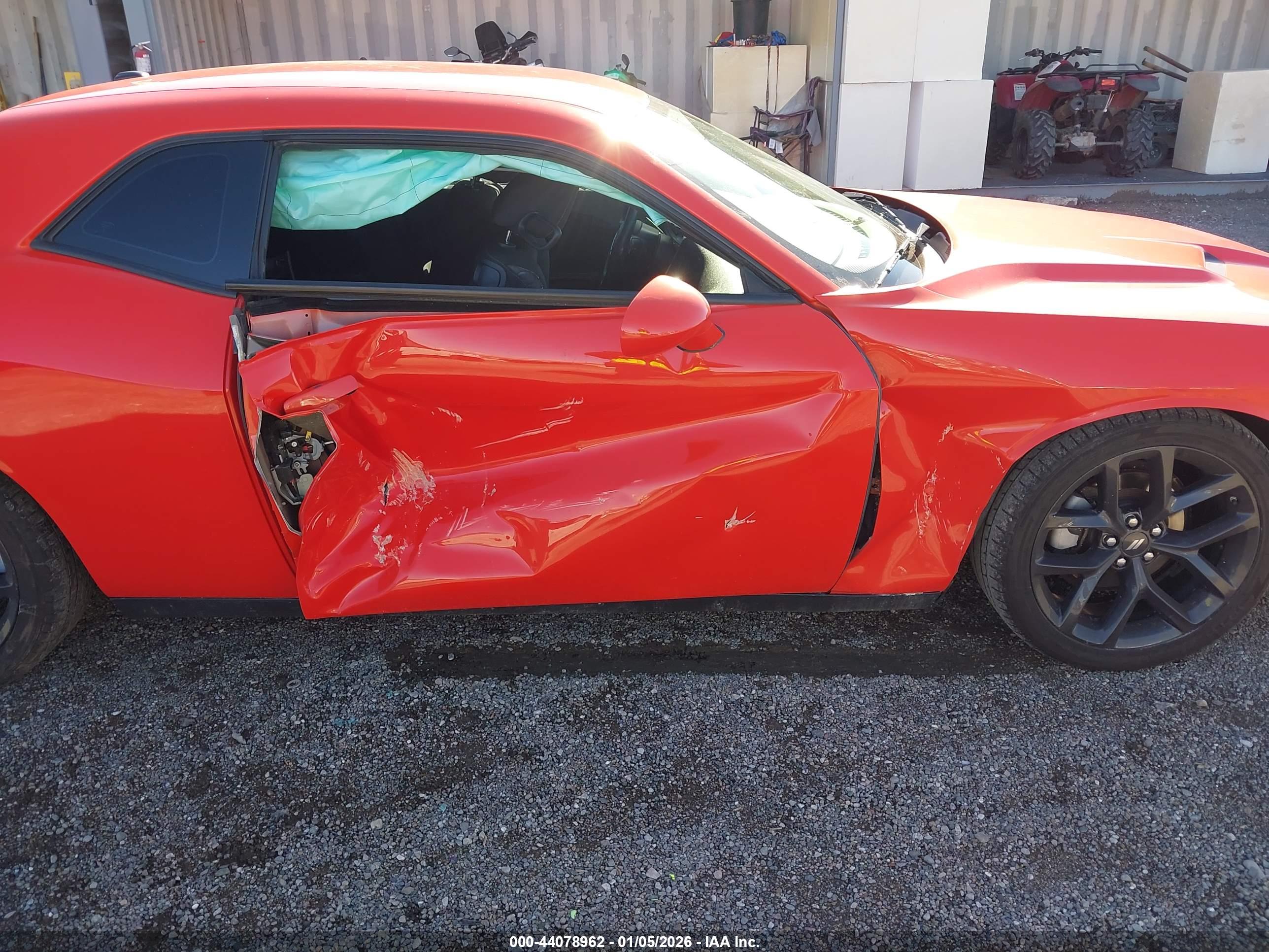 DODGE CHALLENGER image 6