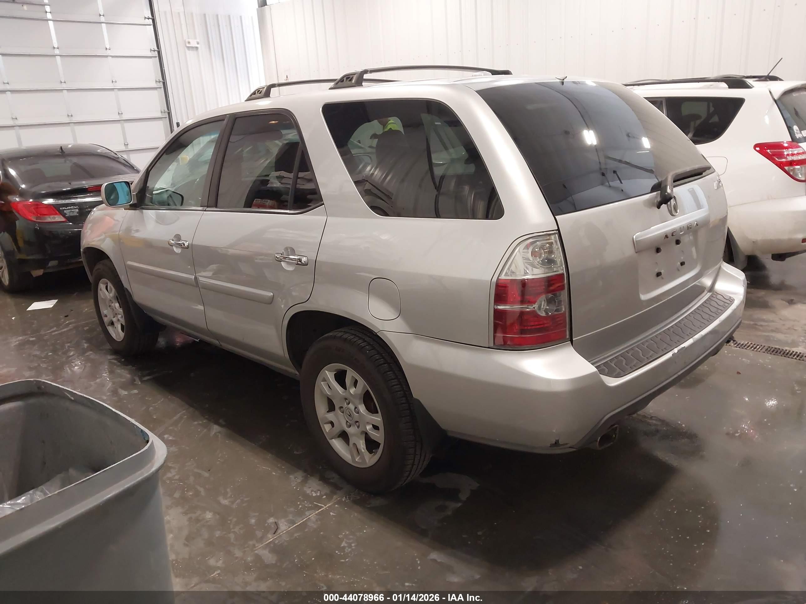 ACURA MDX image 3