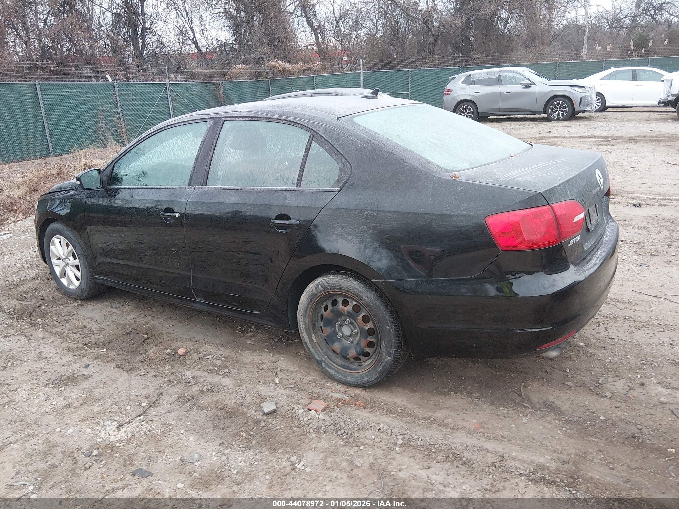 VOLKSWAGEN JETTA image 3