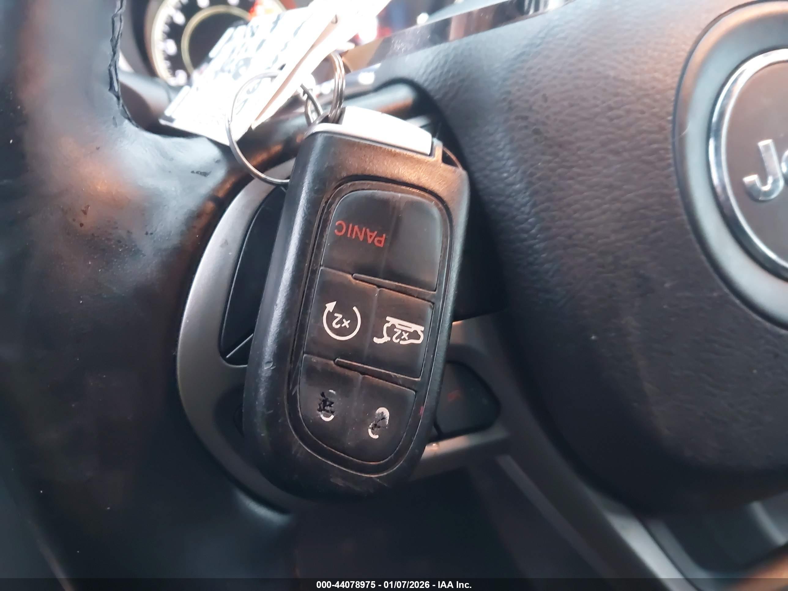 JEEP CHEROKEE image 11