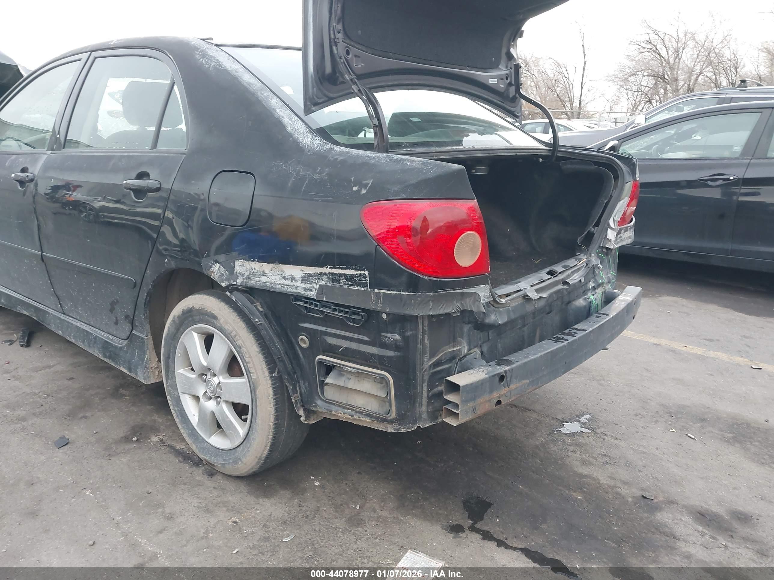 TOYOTA COROLLA image 6