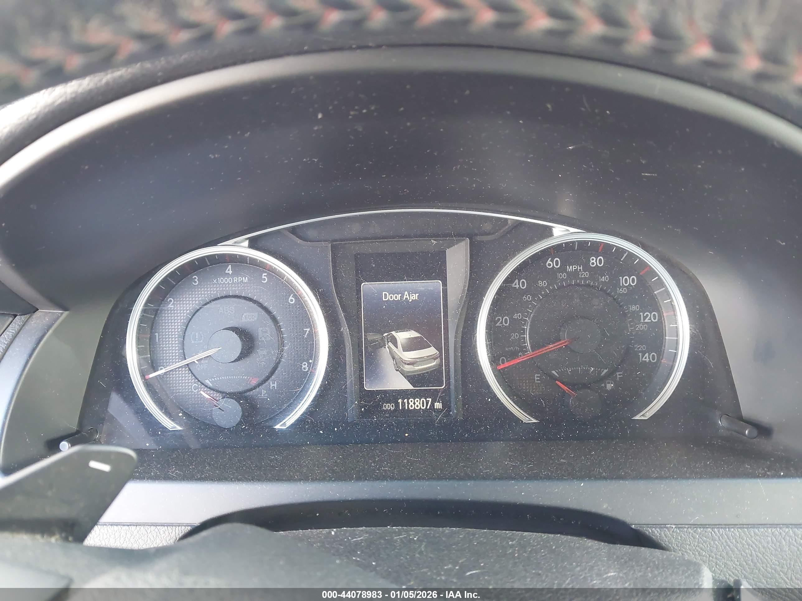 TOYOTA CAMRY image 7