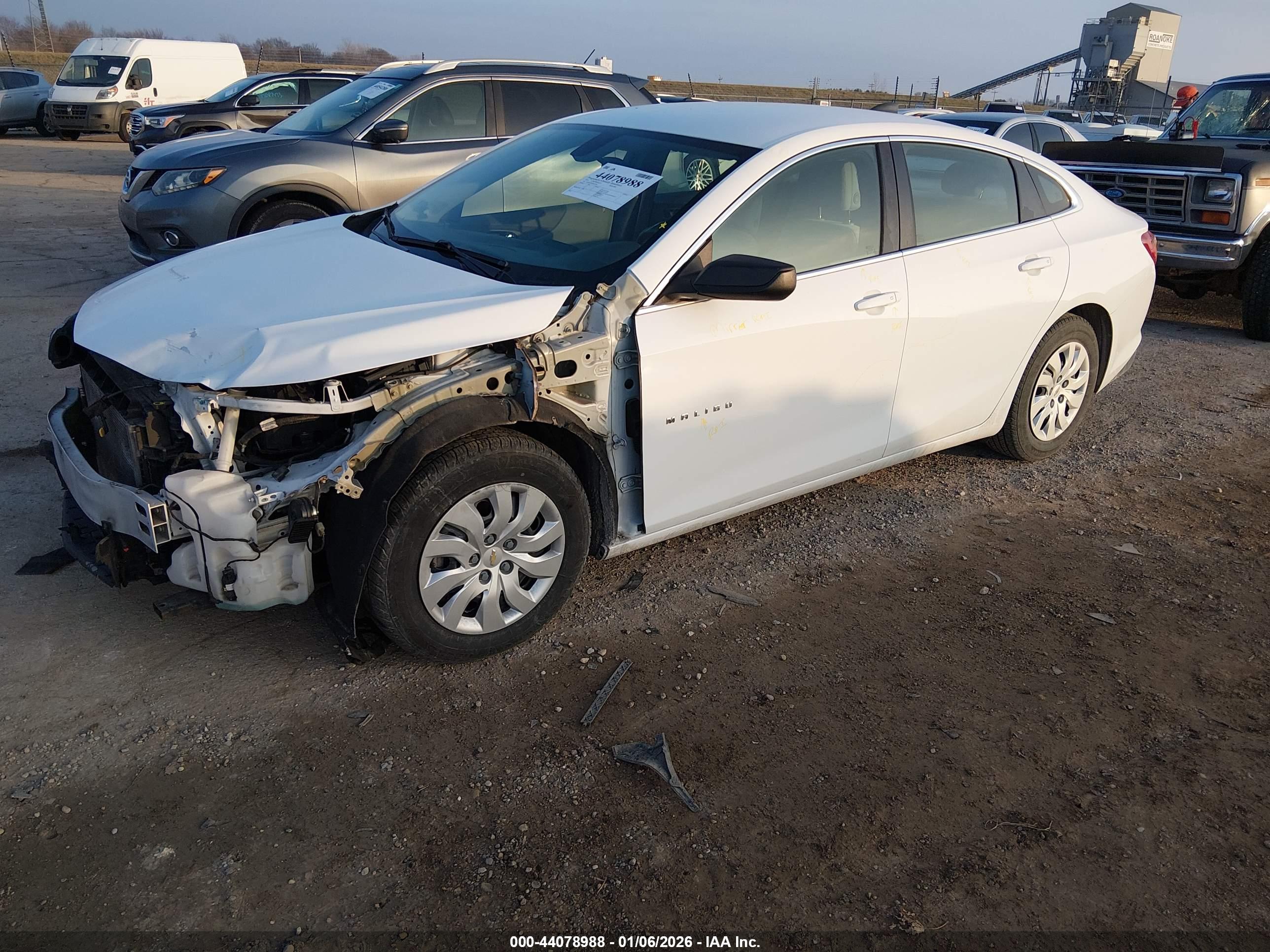 CHEVROLET MALIBU image 2