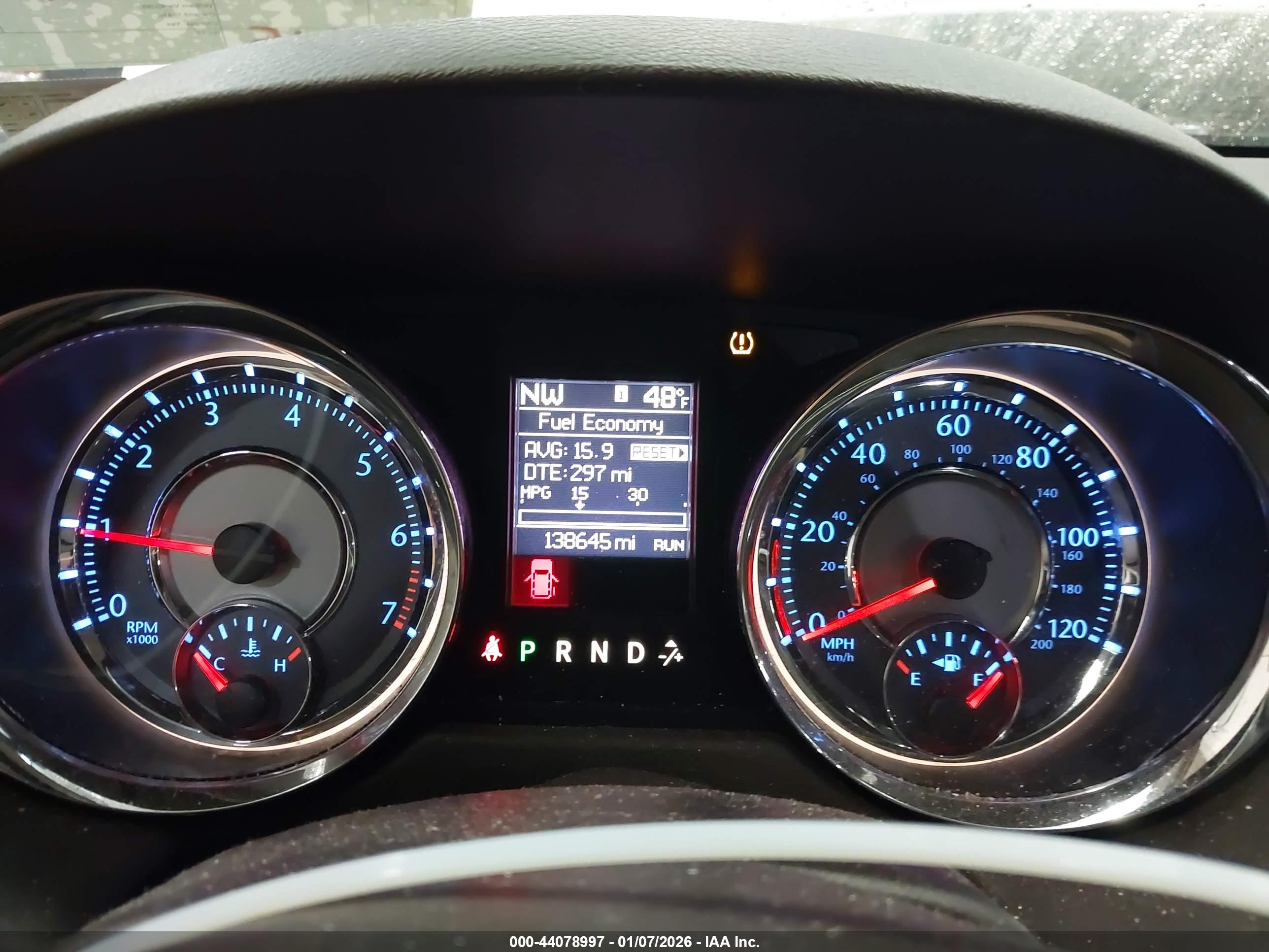 CHRYSLER TOWN image 7