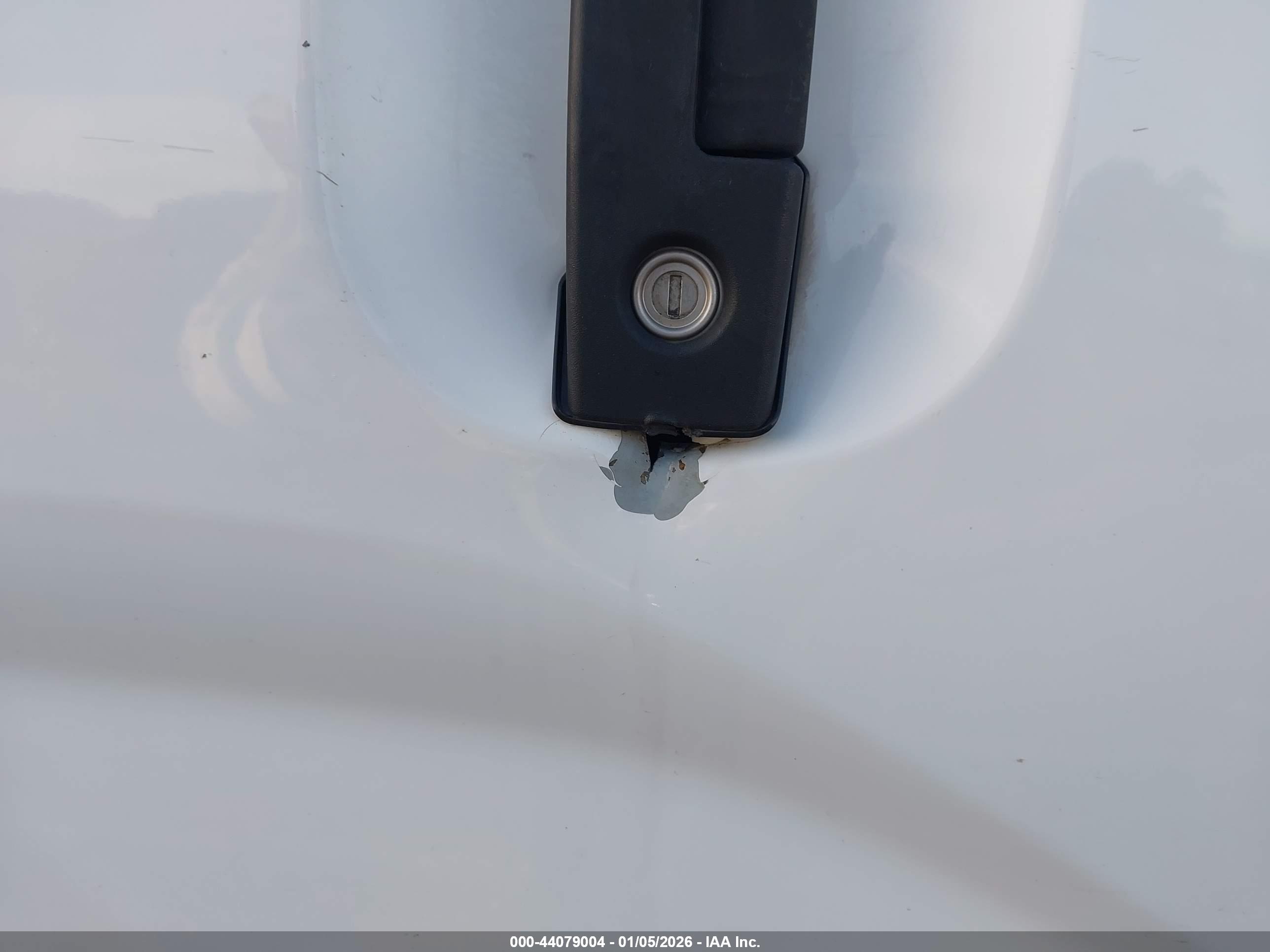 NISSAN NV200 image 6