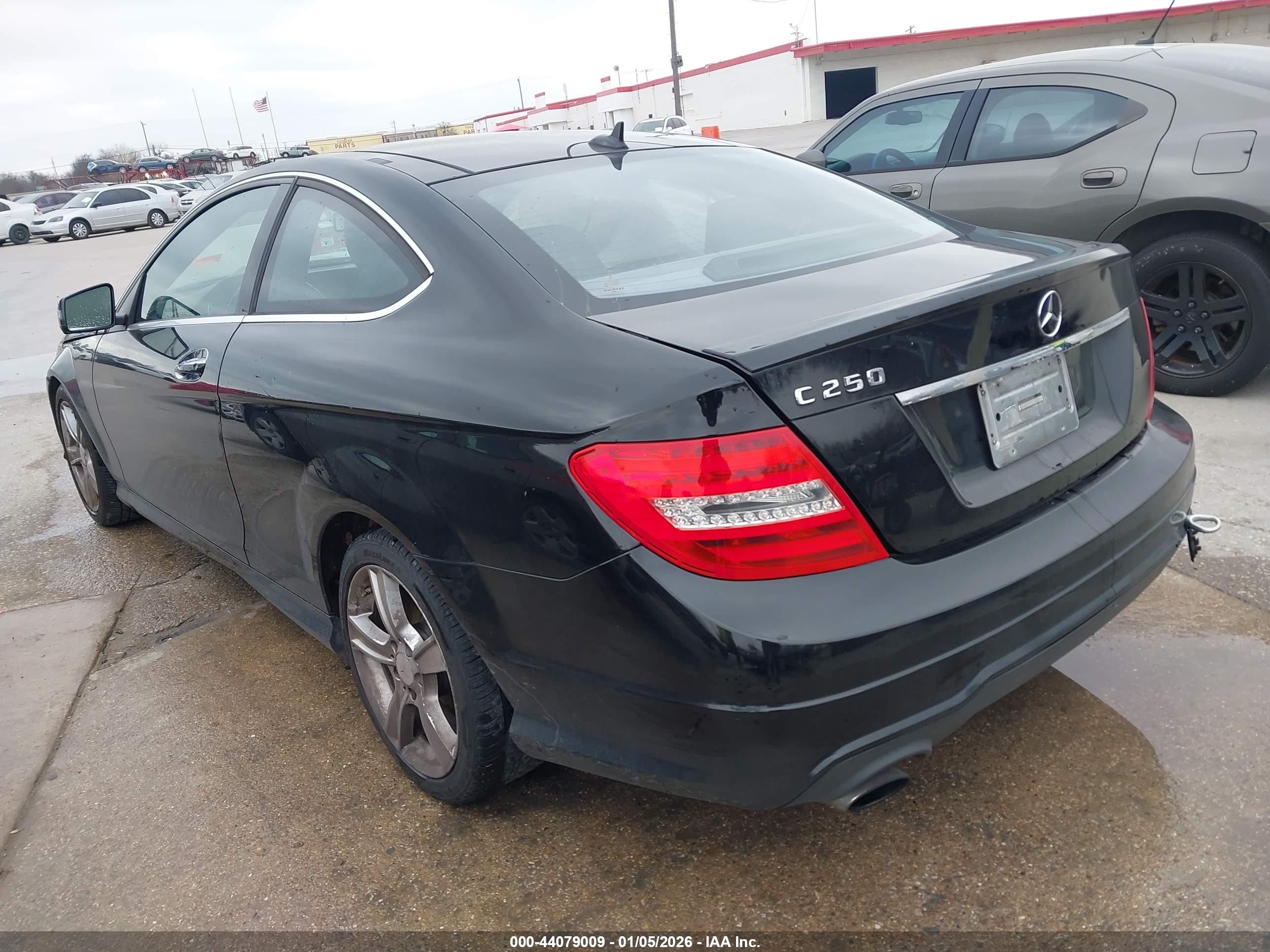 MERCEDES-BENZ C image 3