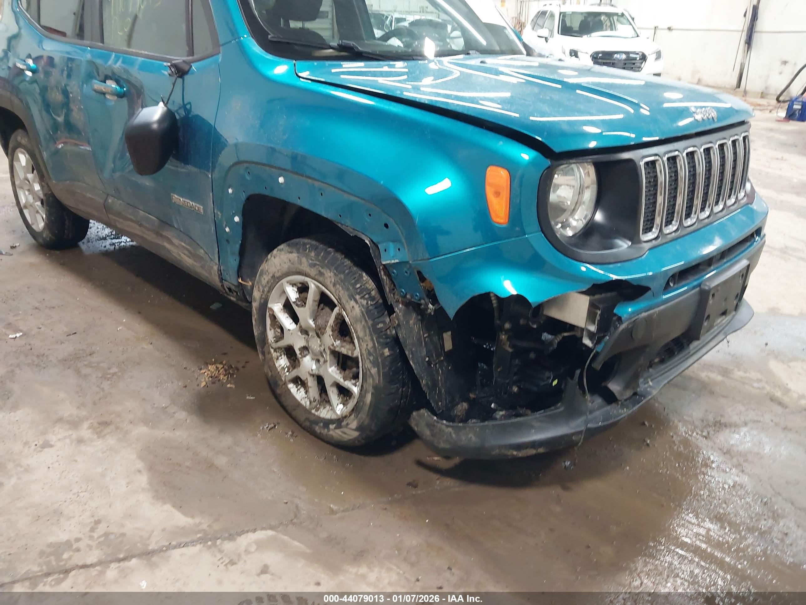 JEEP RENEGADE image 6