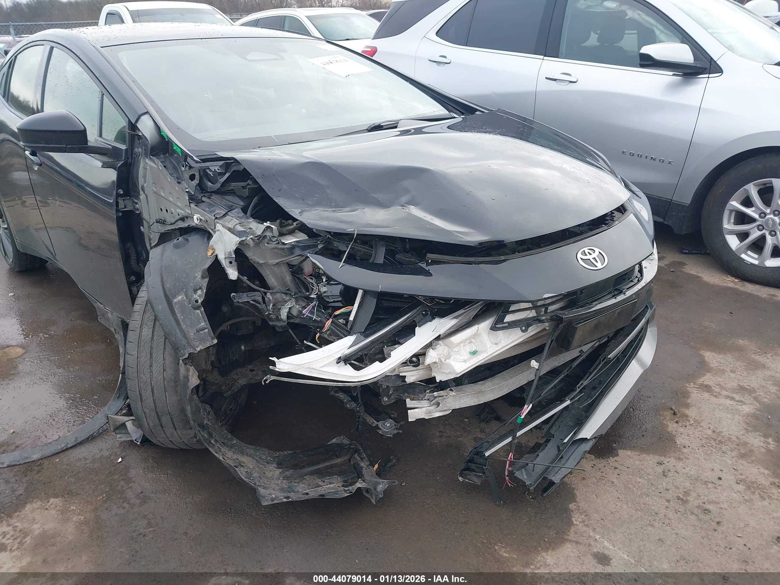 TOYOTA PRIUS image 6