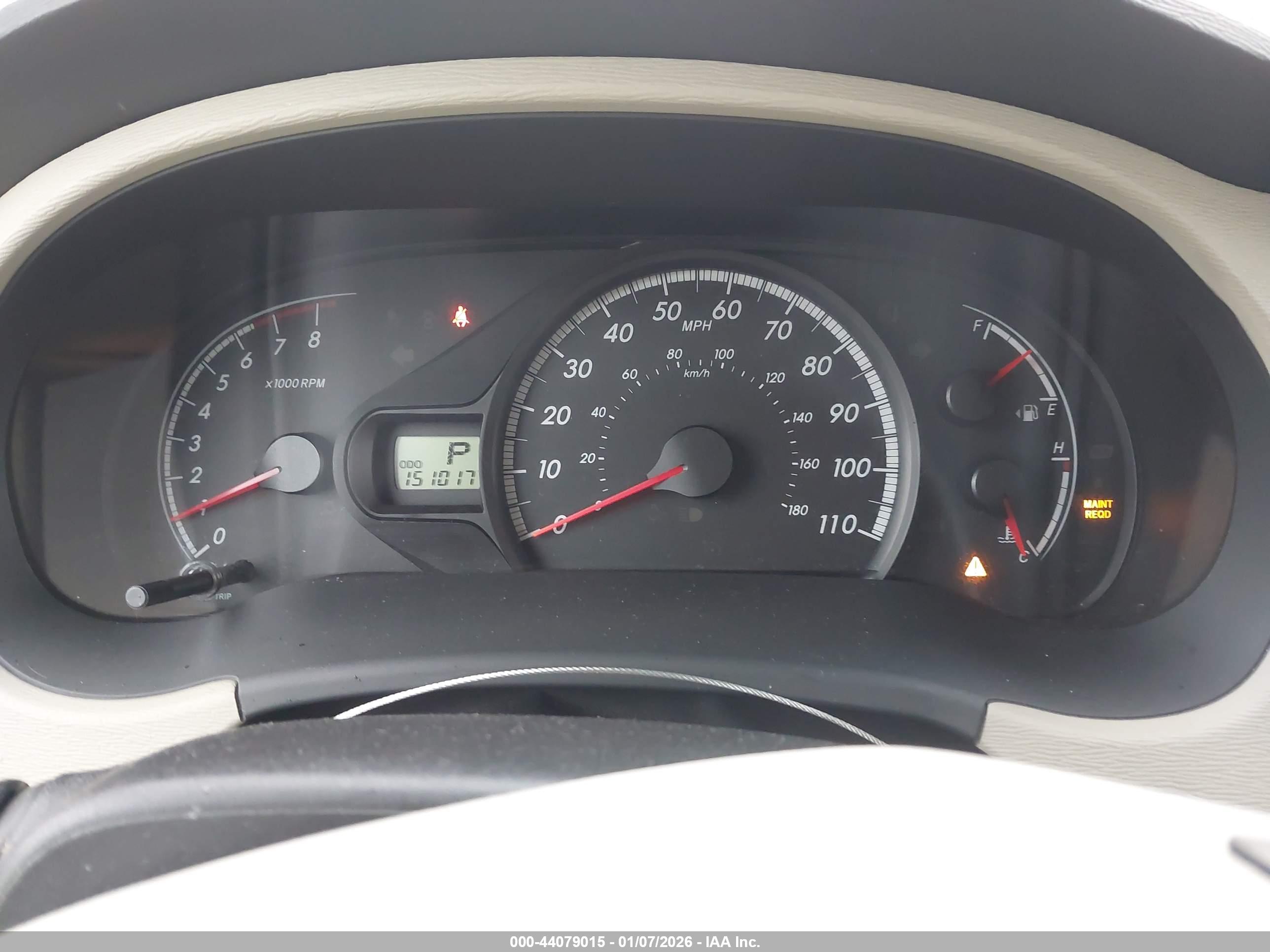 TOYOTA SIENNA image 7