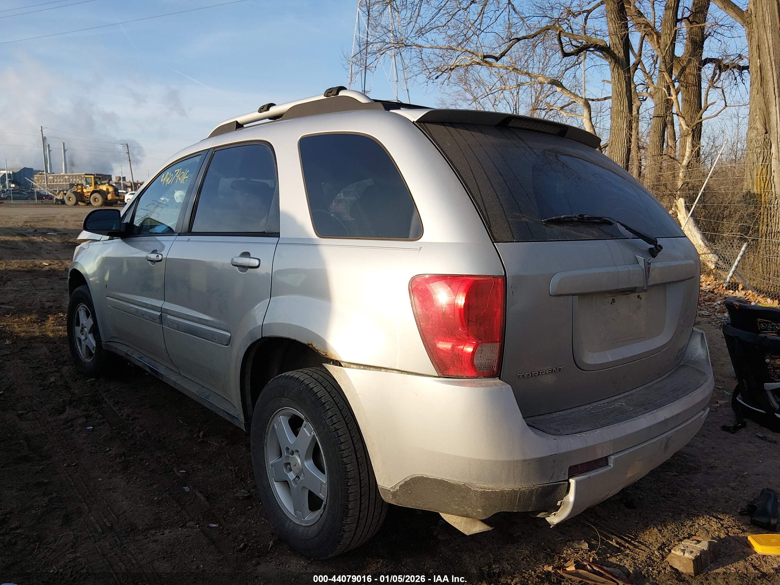 PONTIAC TORRENT image 3