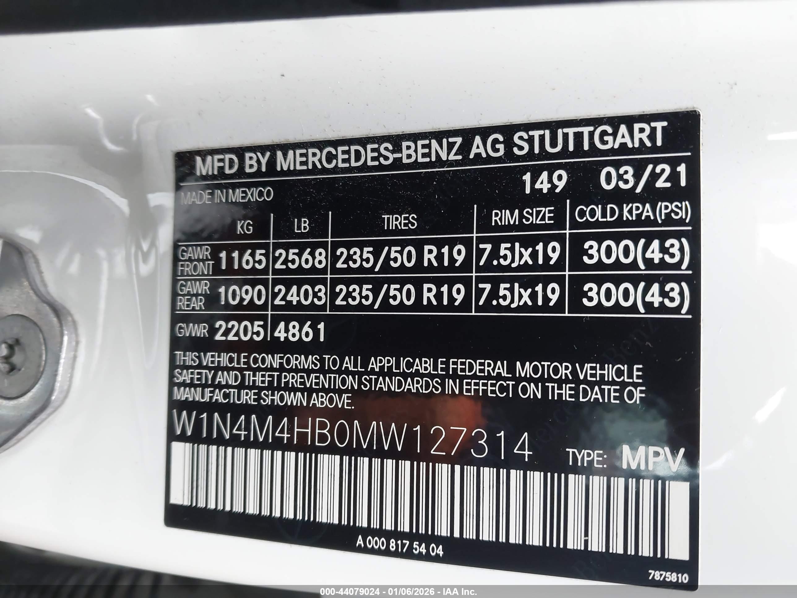 MERCEDES-BENZ GLB image 9