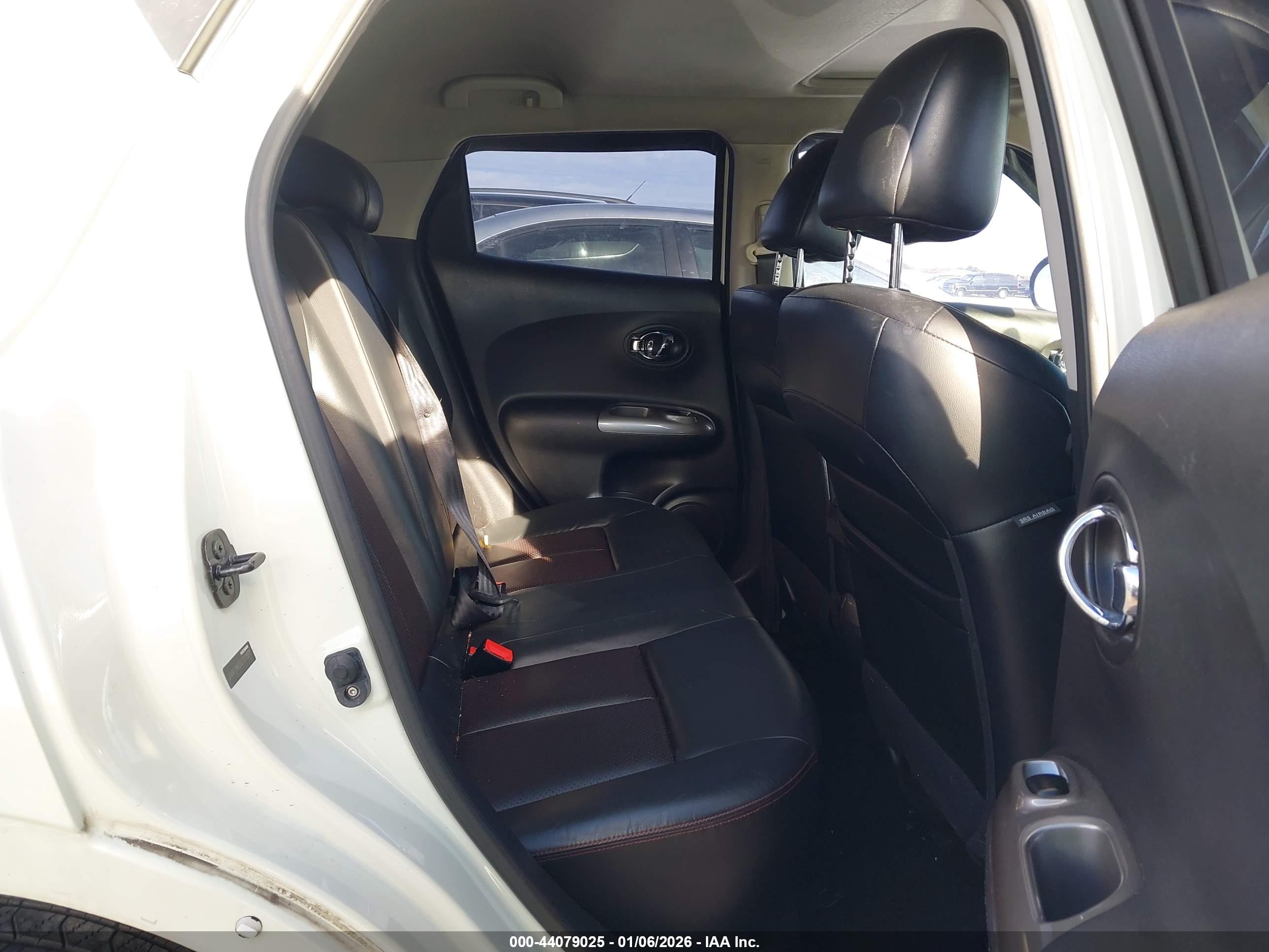 NISSAN JUKE image 8