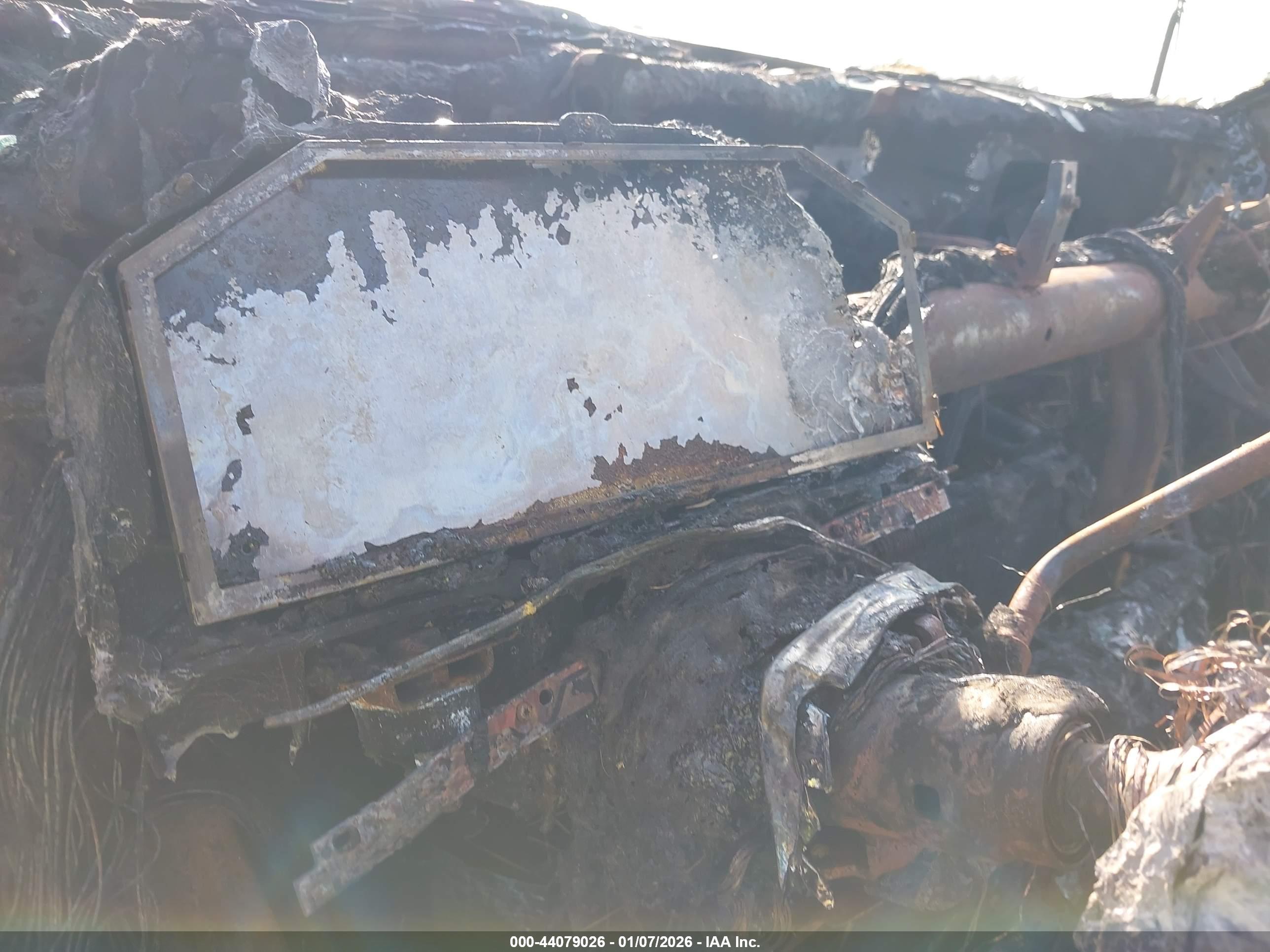 GMC SIERRA image 7