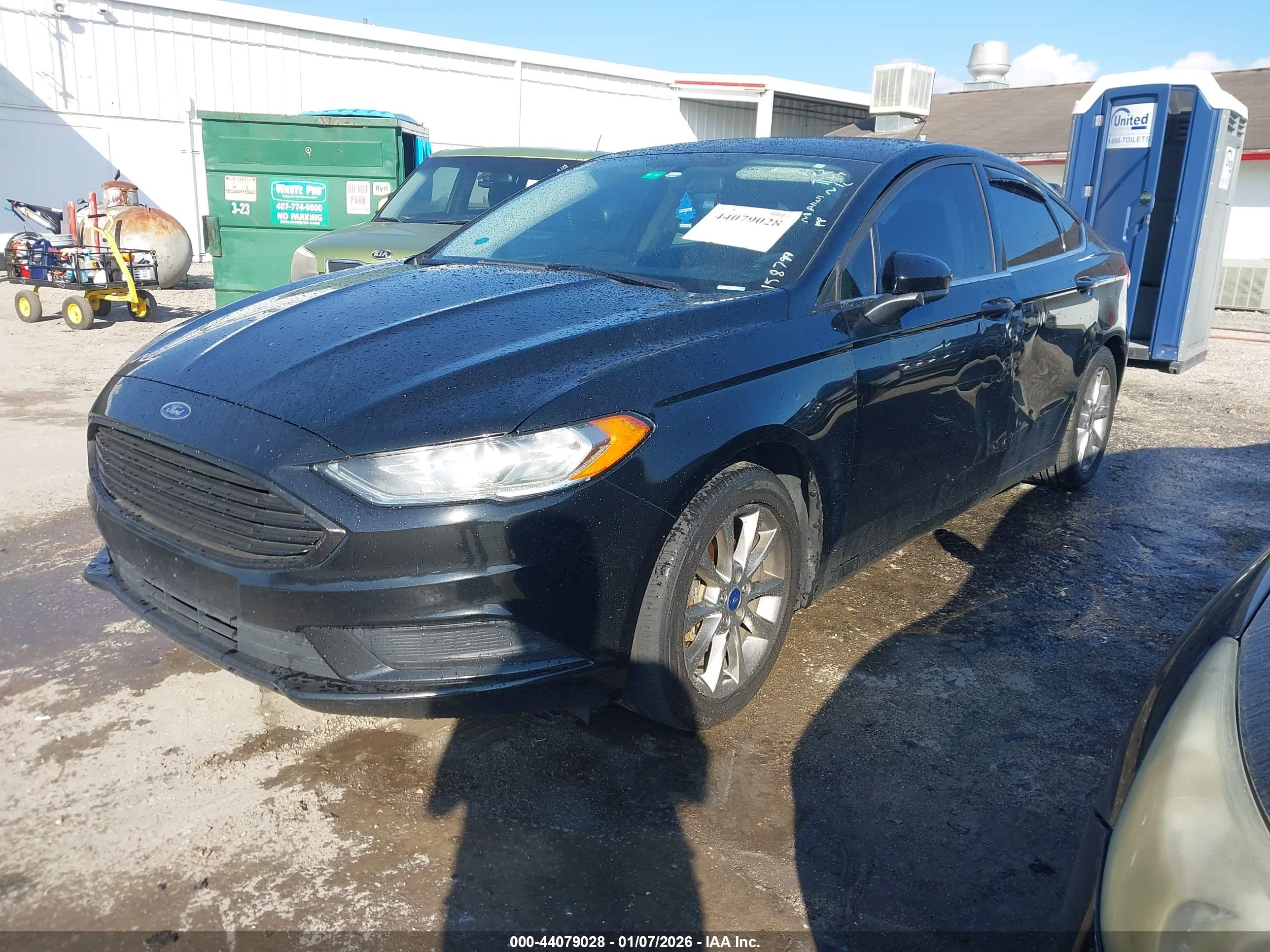 FORD FUSION image 2