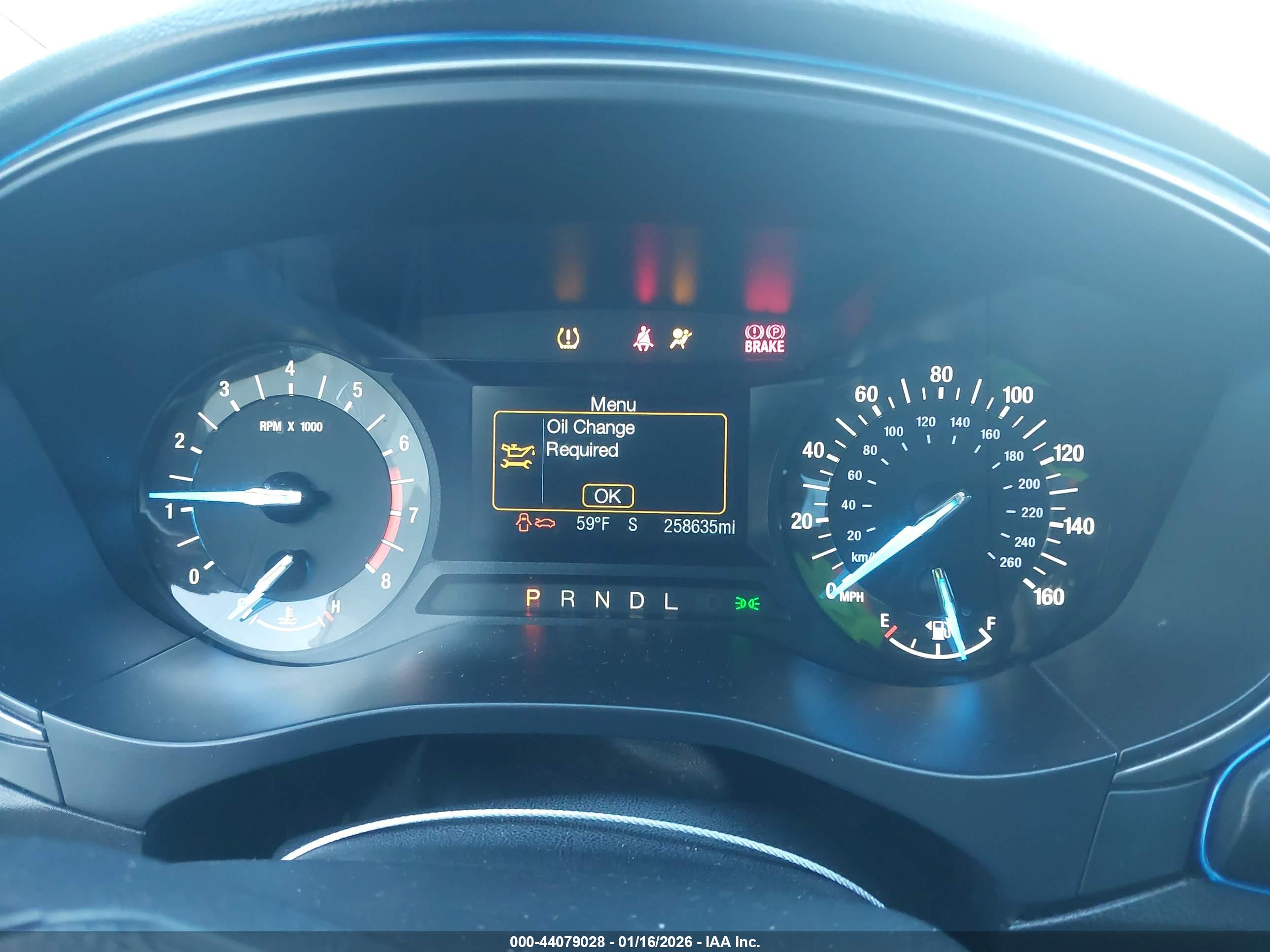 FORD FUSION image 7