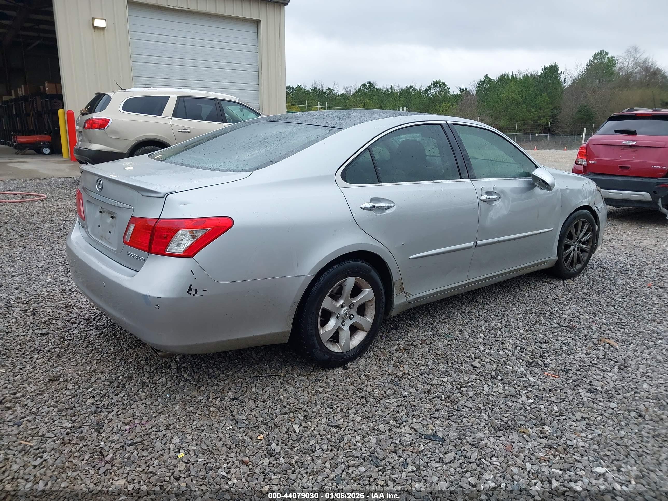 LEXUS ES image 4