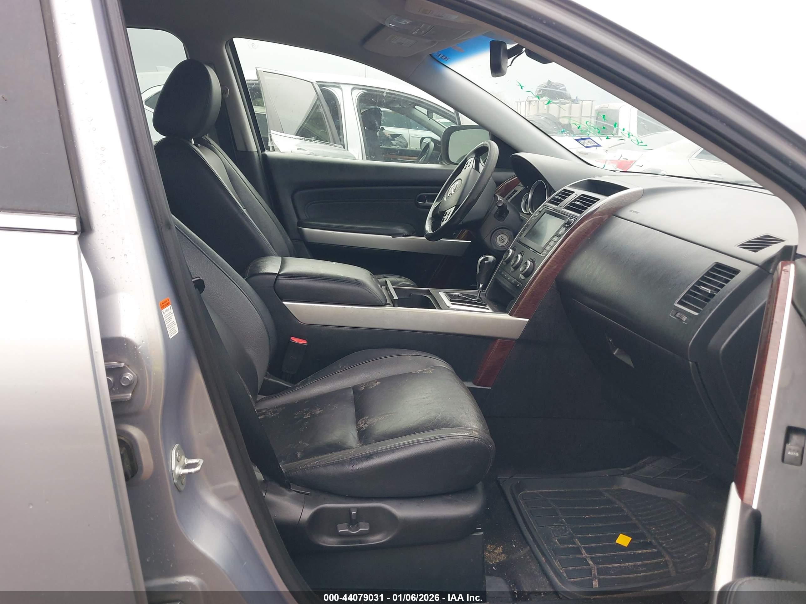 MAZDA CX-9 image 5