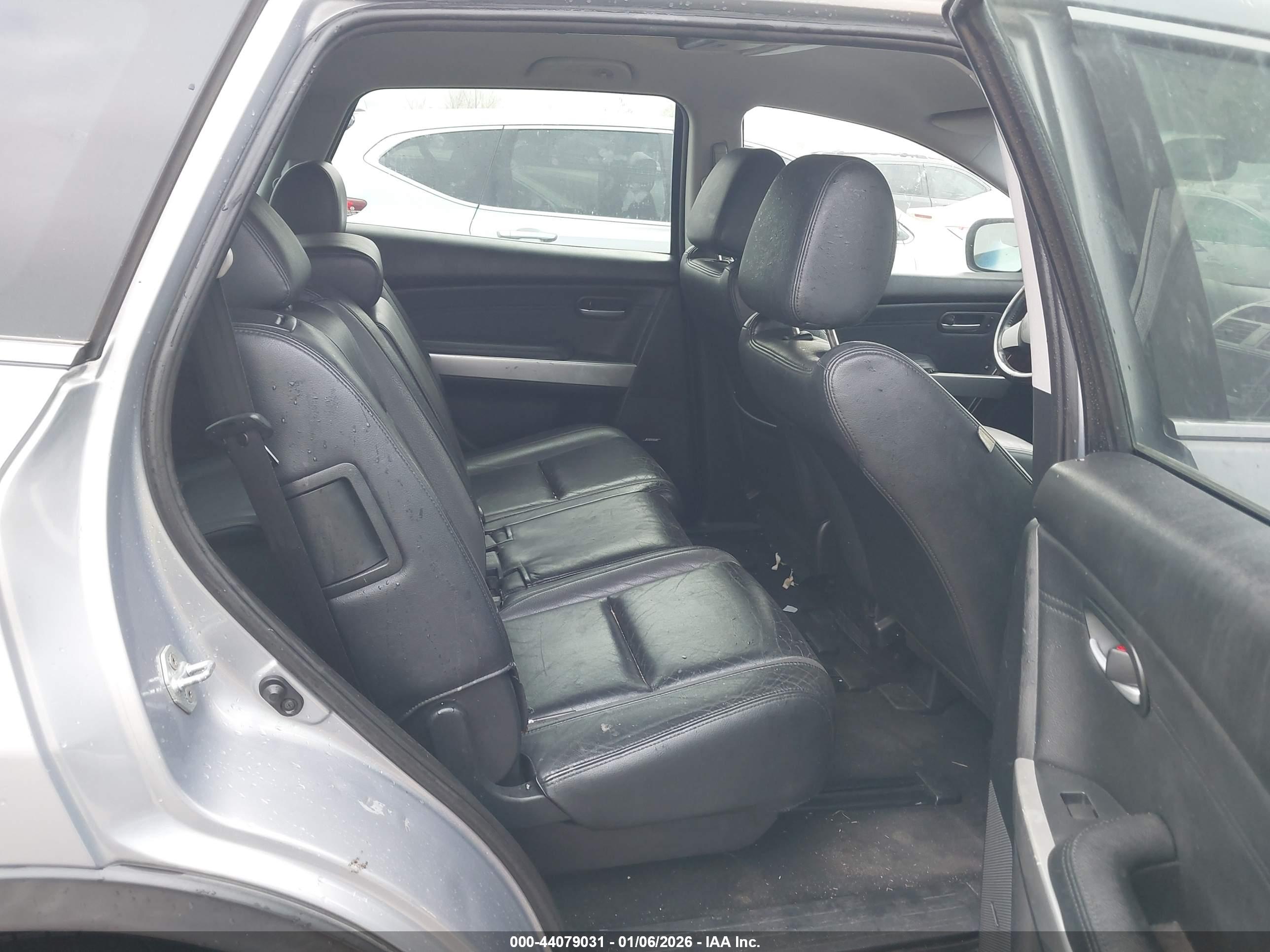 MAZDA CX-9 image 8