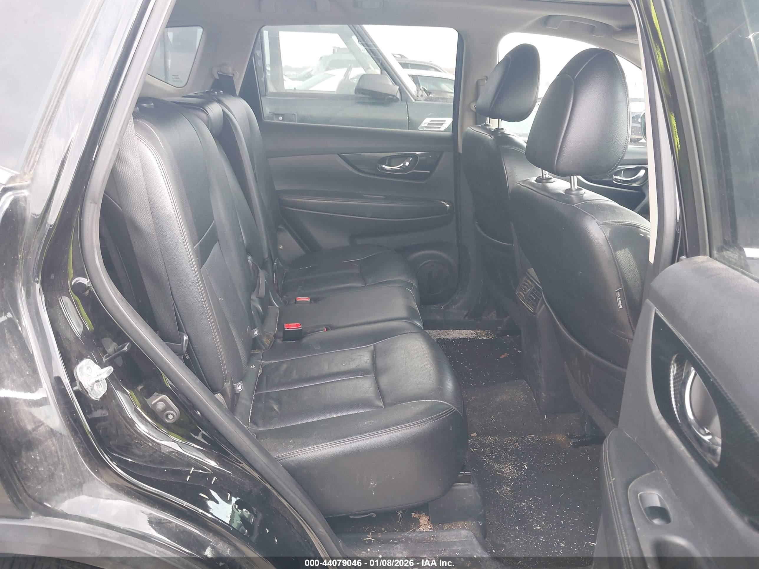 NISSAN ROGUE image 8