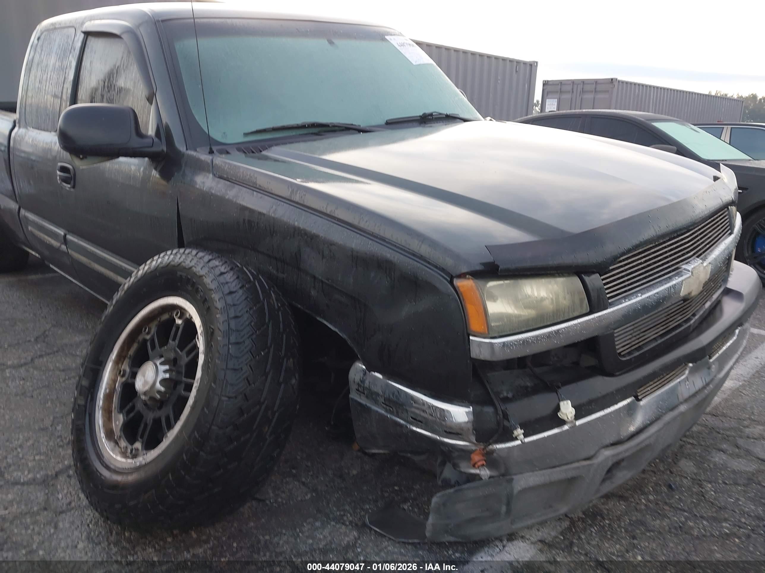 CHEVROLET SILVERADO image 6