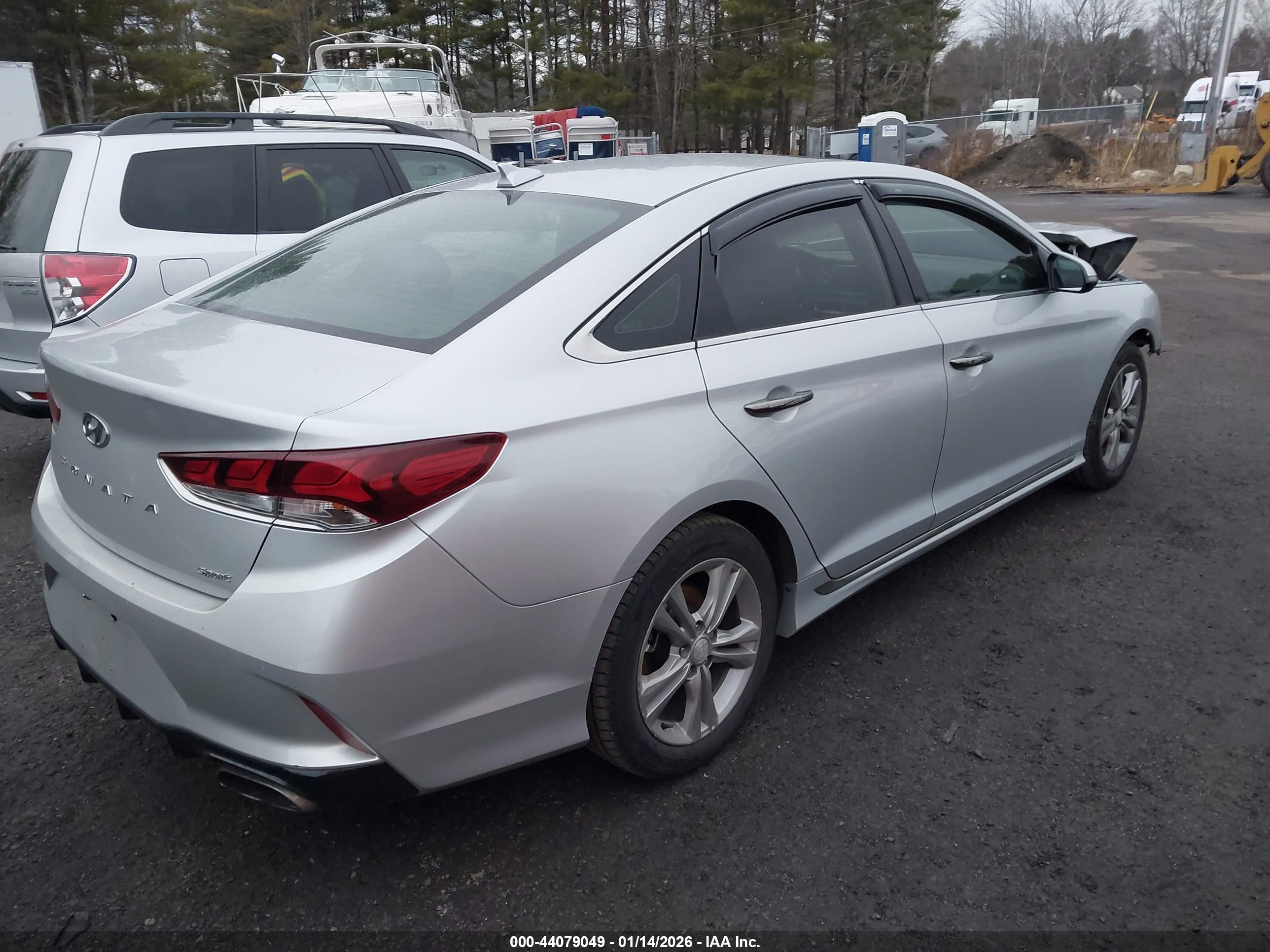 HYUNDAI SONATA image 4