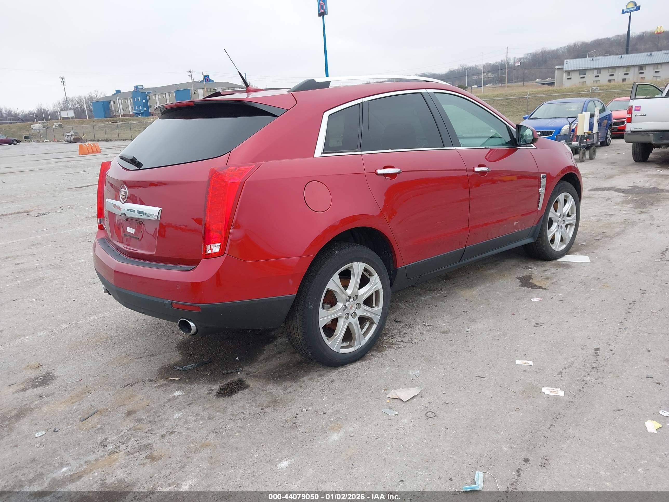 CADILLAC SRX image 4