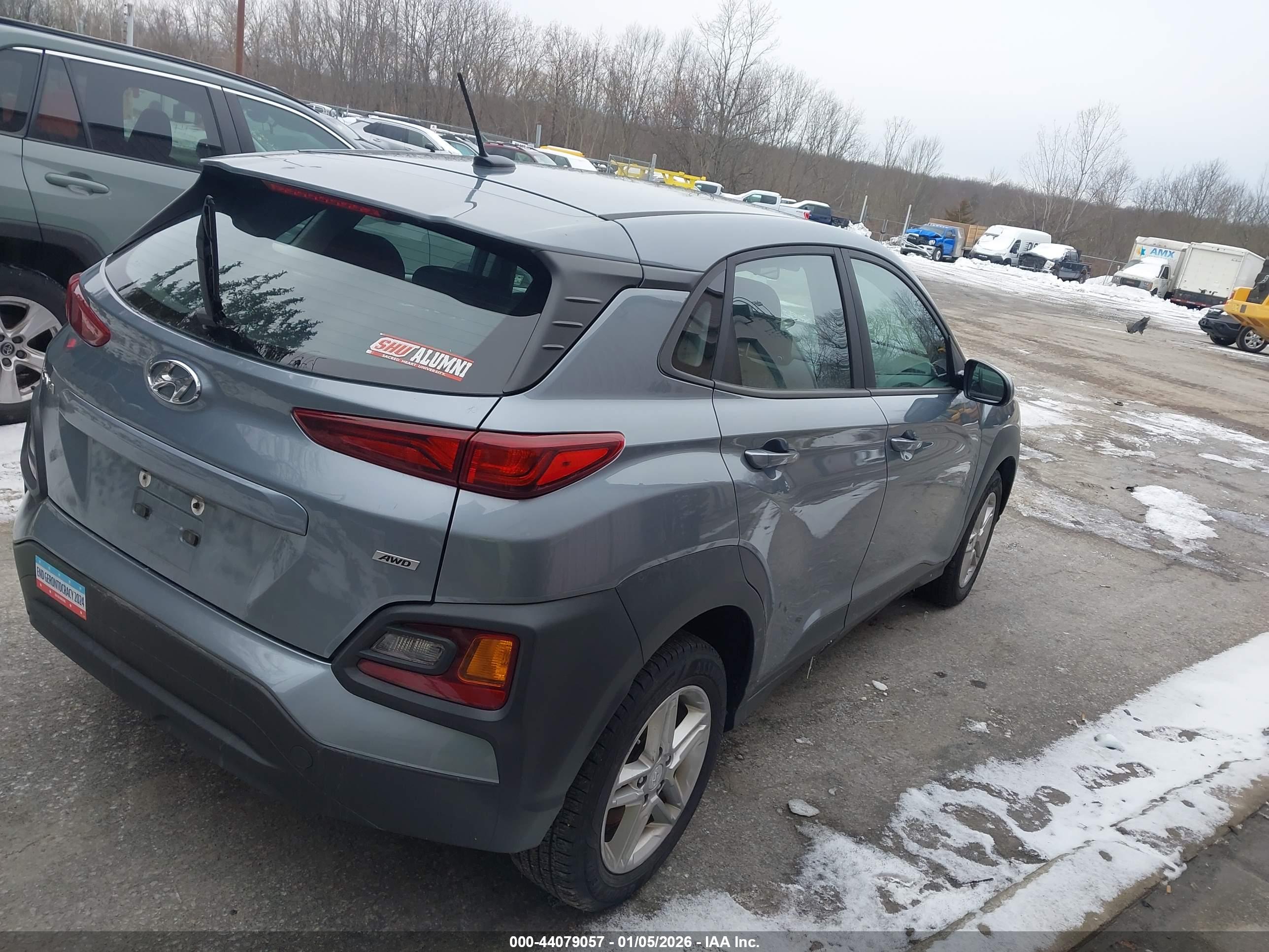 HYUNDAI KONA image 4